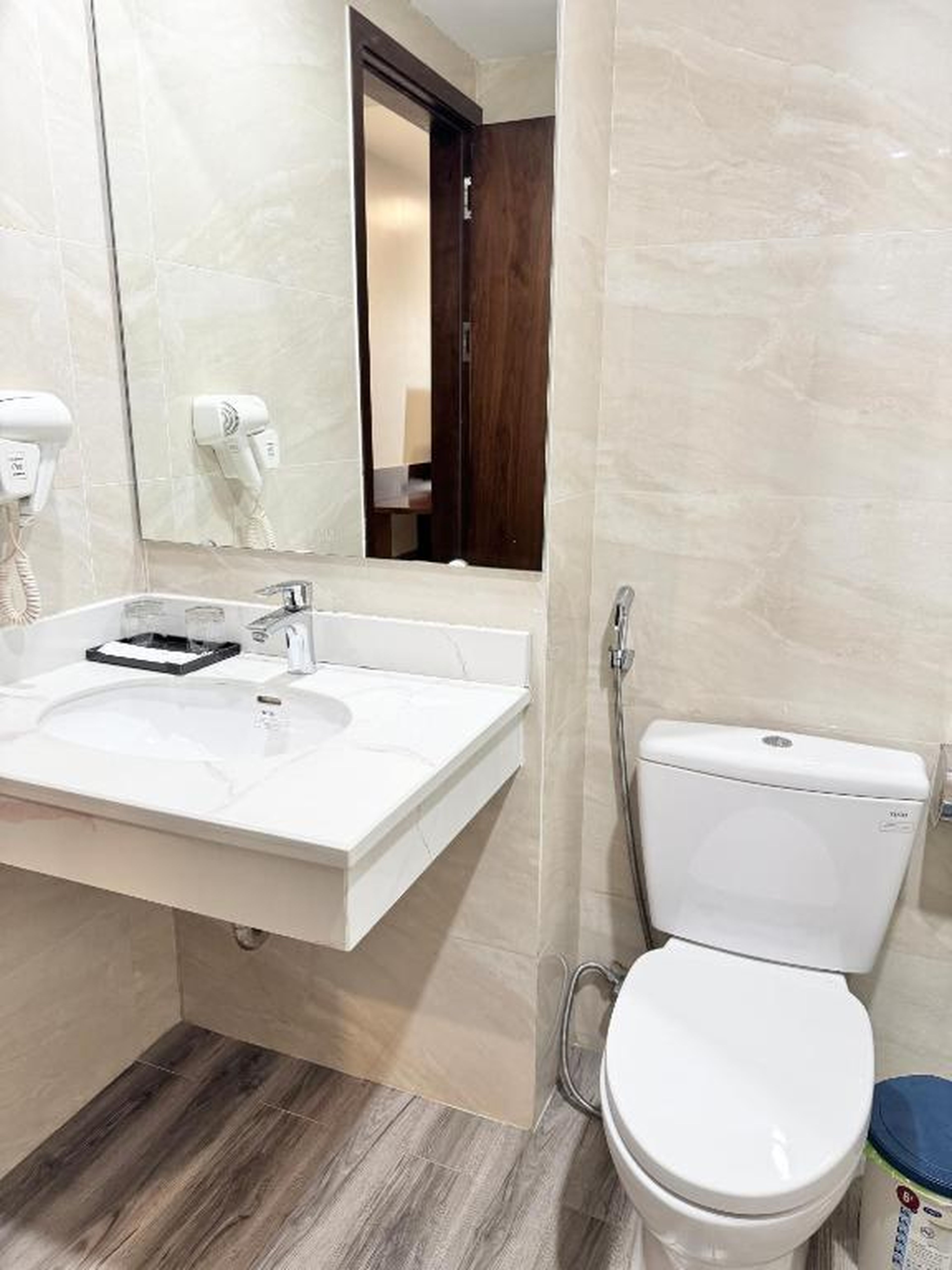Ha Long Bay TC Hotel - Hình 48