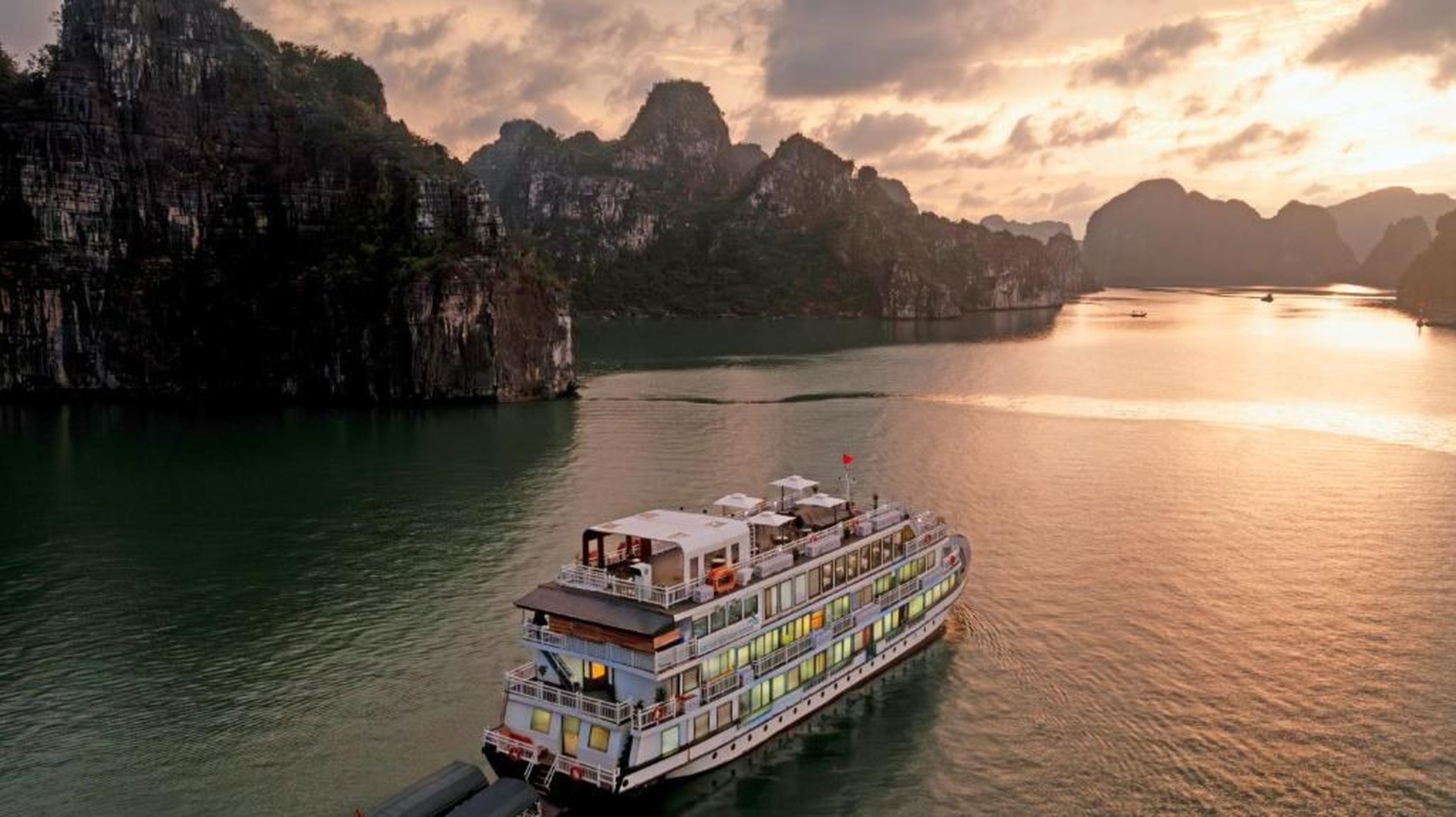 Arcady Boutique Cruise - Hình 9