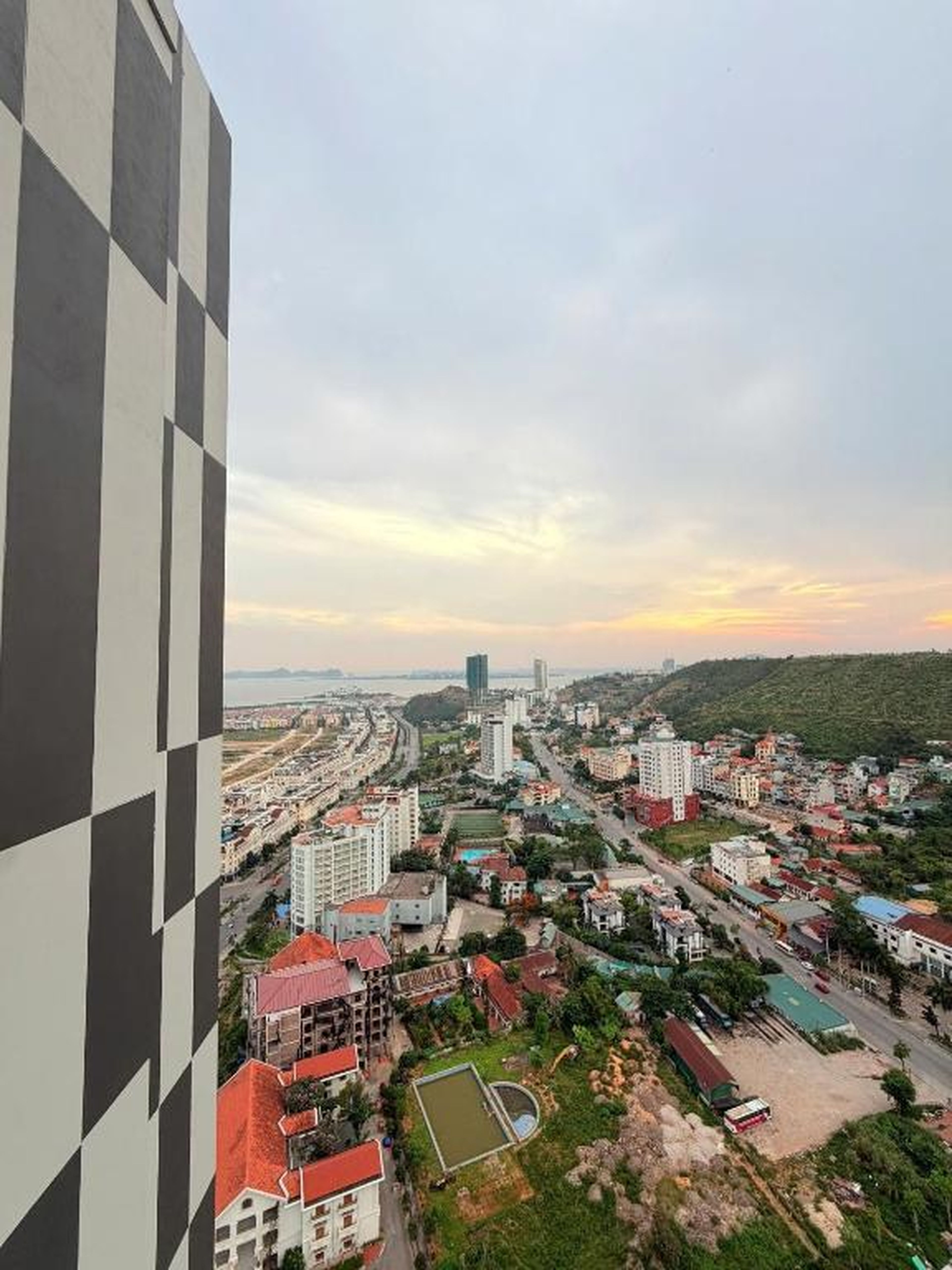 Oceanfront Apartment - Hình 8