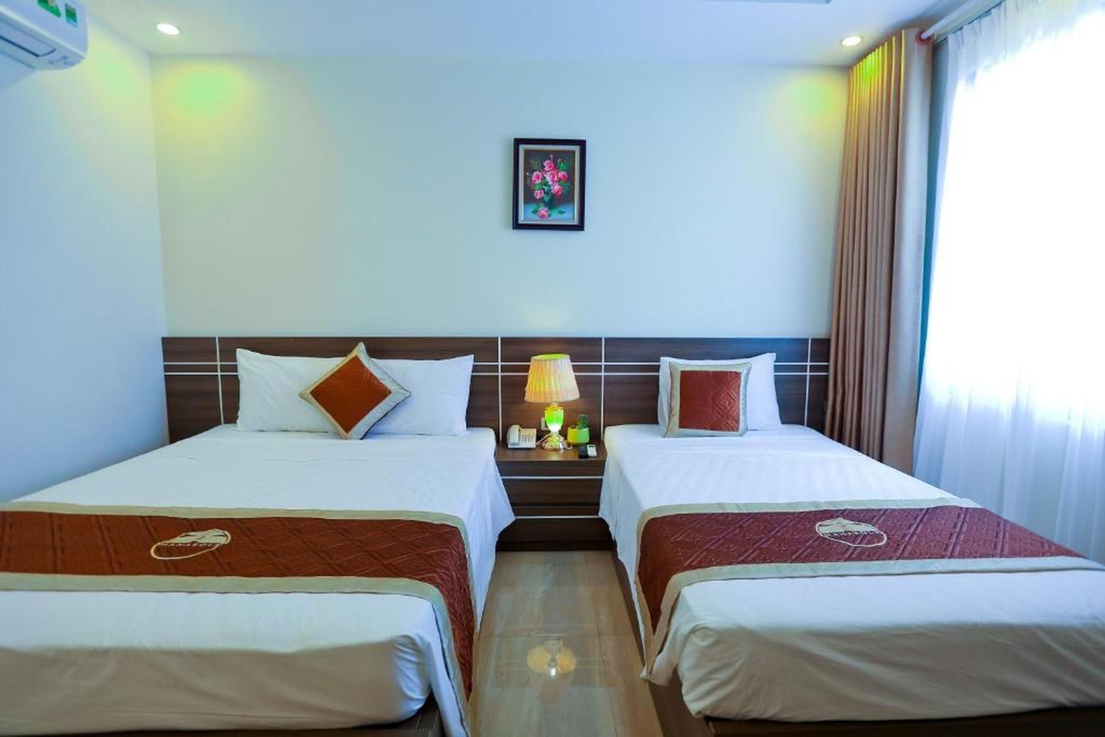 MANAROLA Hotel Bãi Cháy - Hình 16
