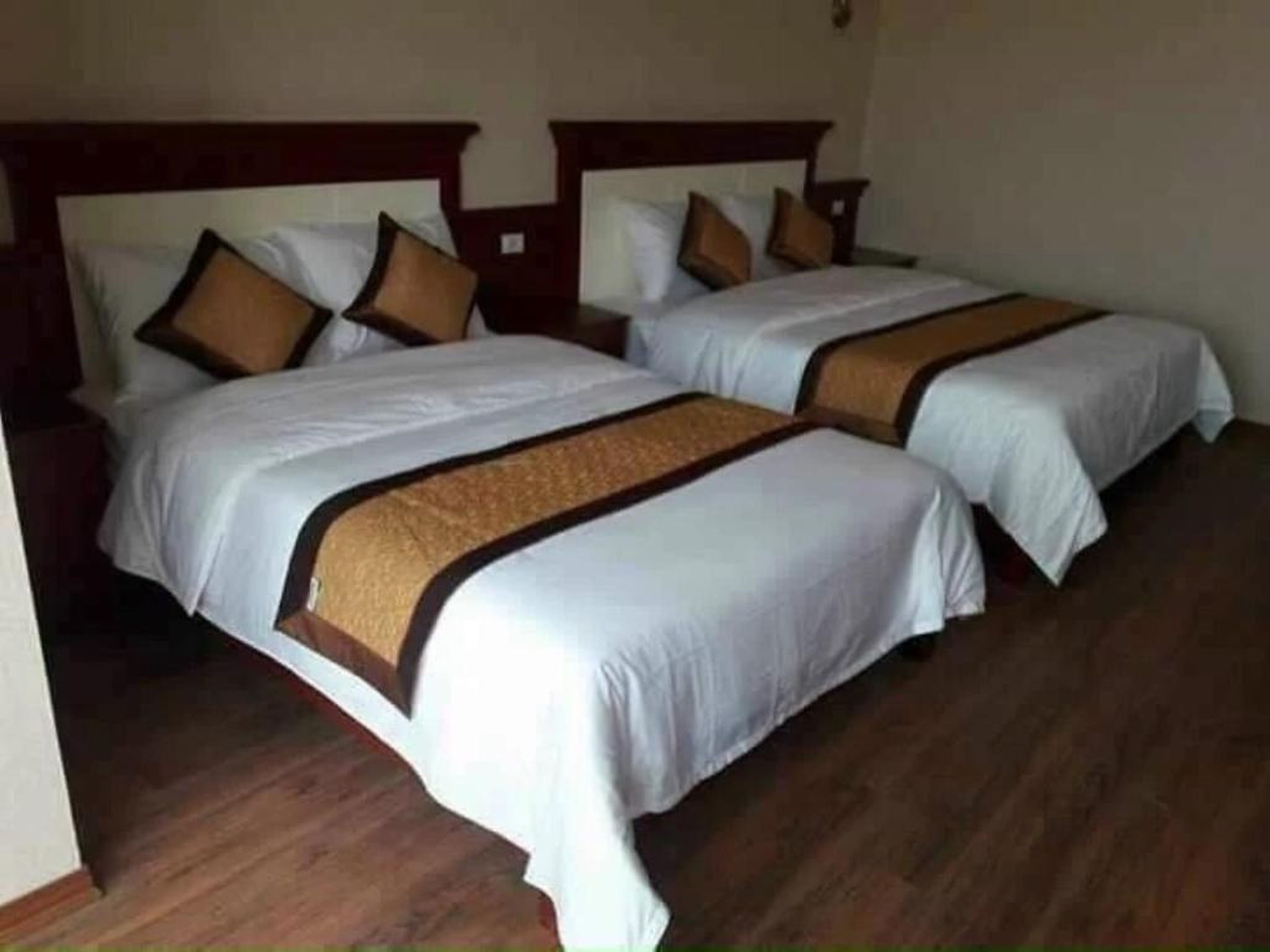 Hồng Trà Hotel Quảng Ninh - Hình 4