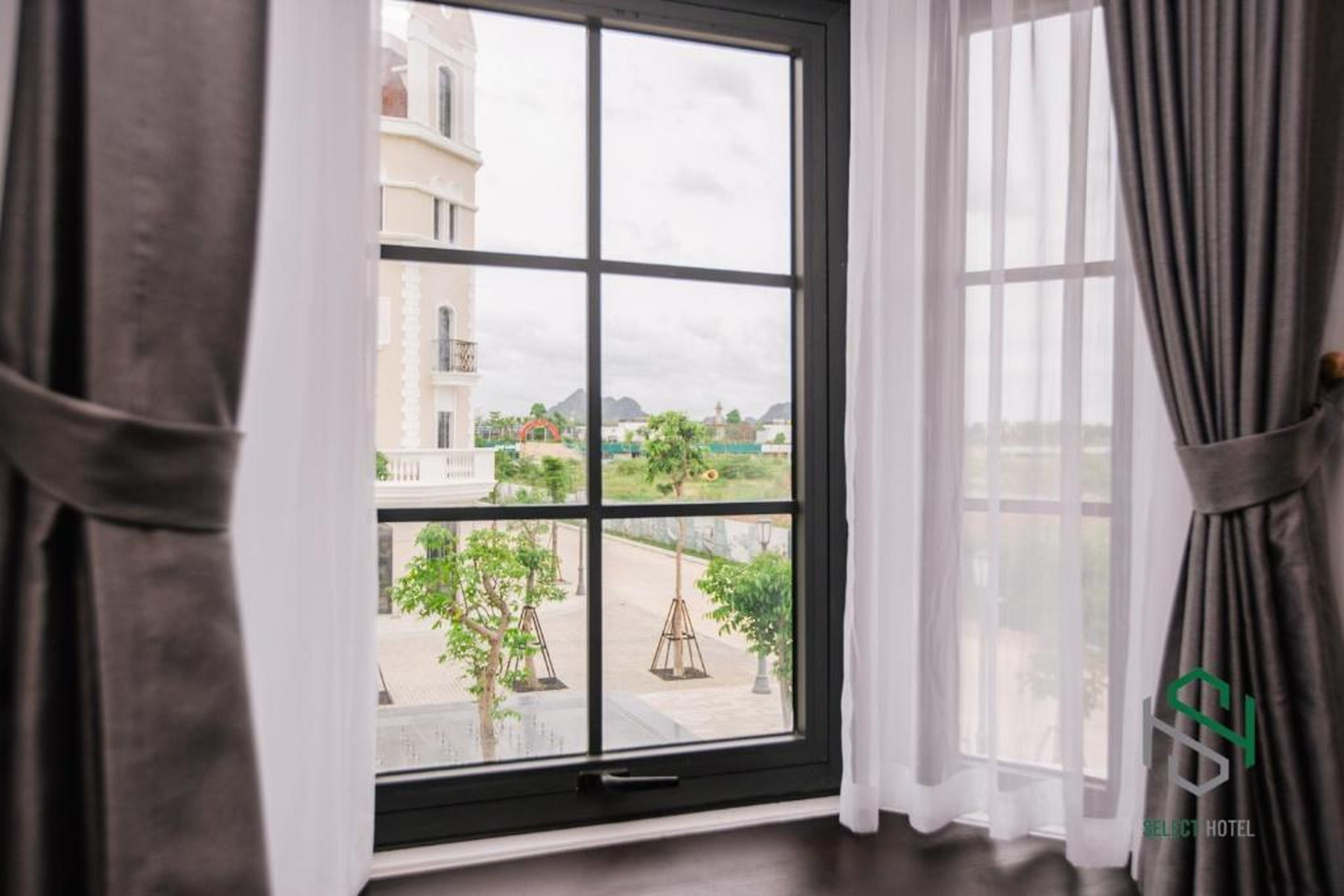 Selecthotel Hạ Long - Hình 22