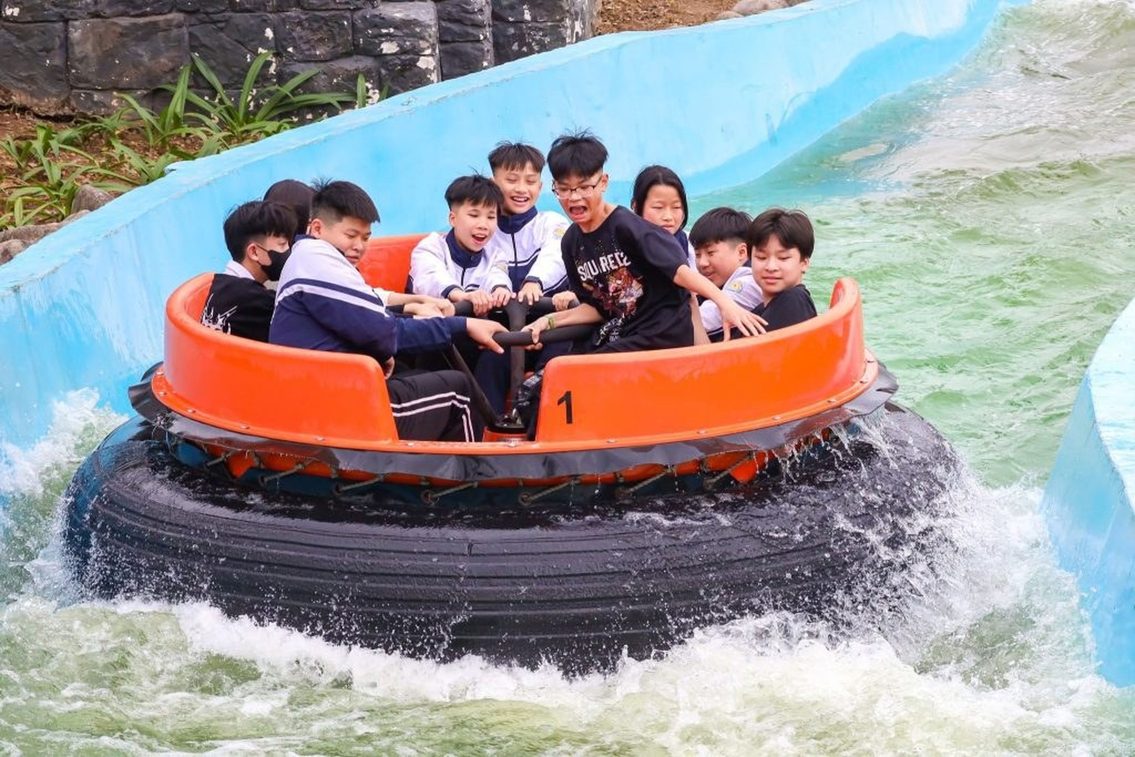 A-to-Z Guide to Enjoying Dragon Park Ha Long - Hình 4