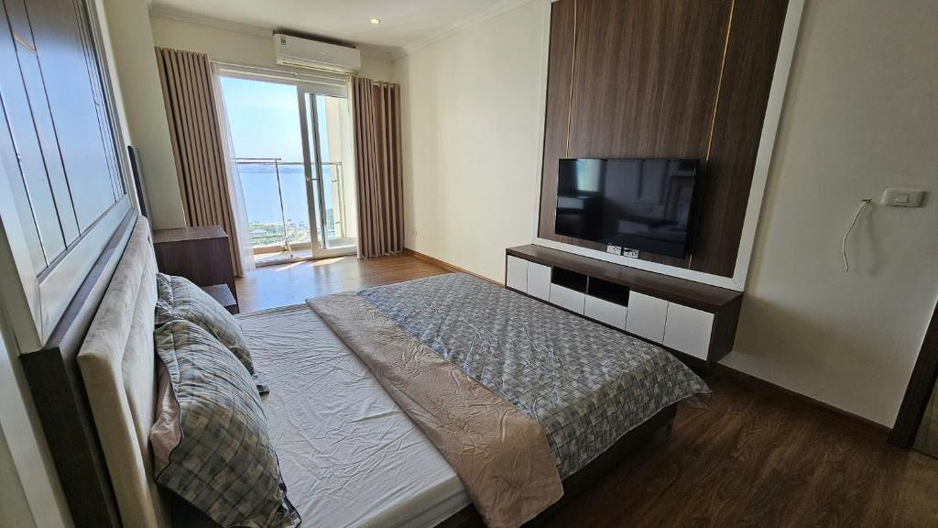 Newlife Tower- by Greenbay Premium homestay Hạ Long Bay - Hình 29