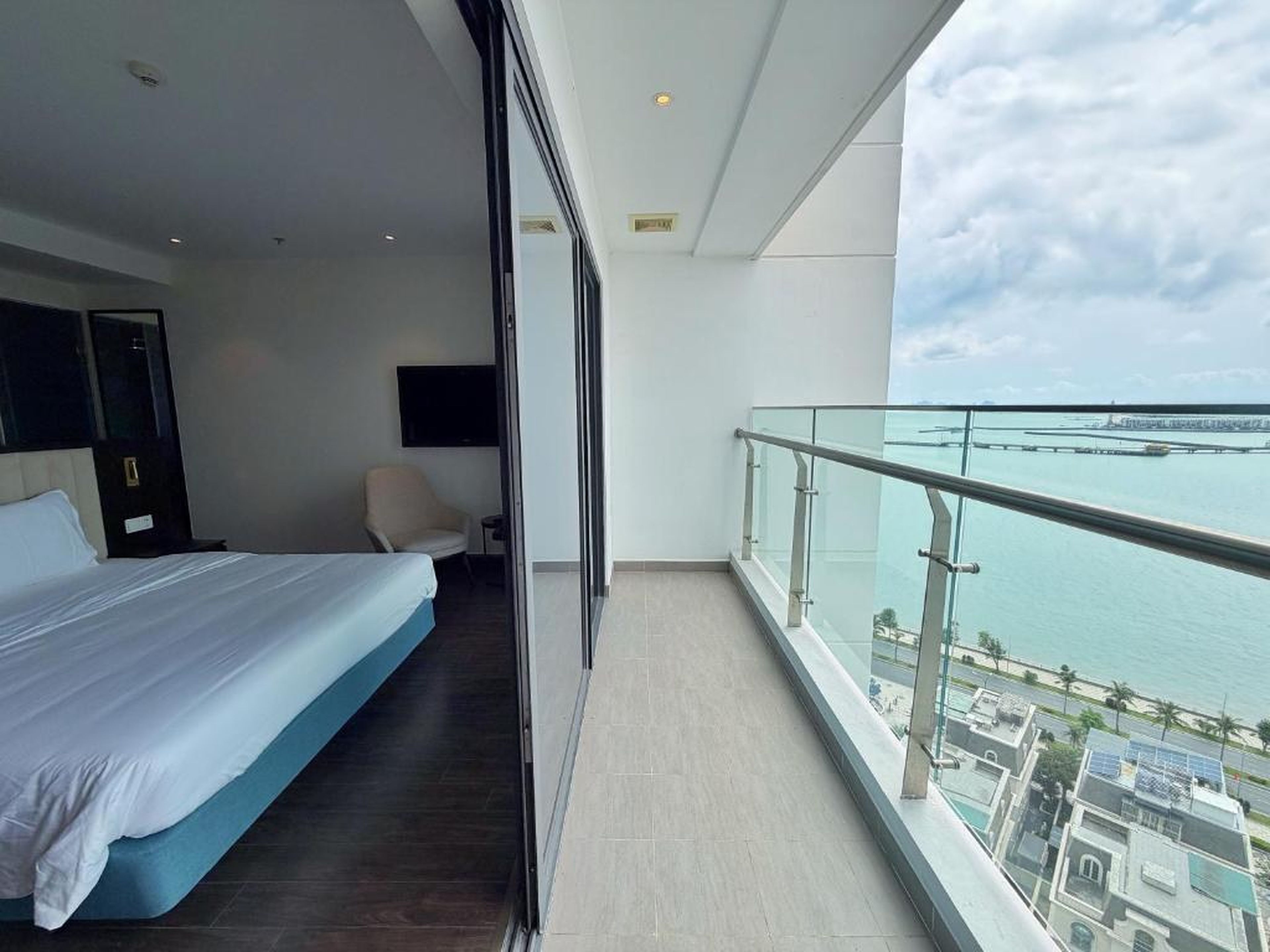 Homestay Sapphire S2 Ha Long - Sea View - Hình 9