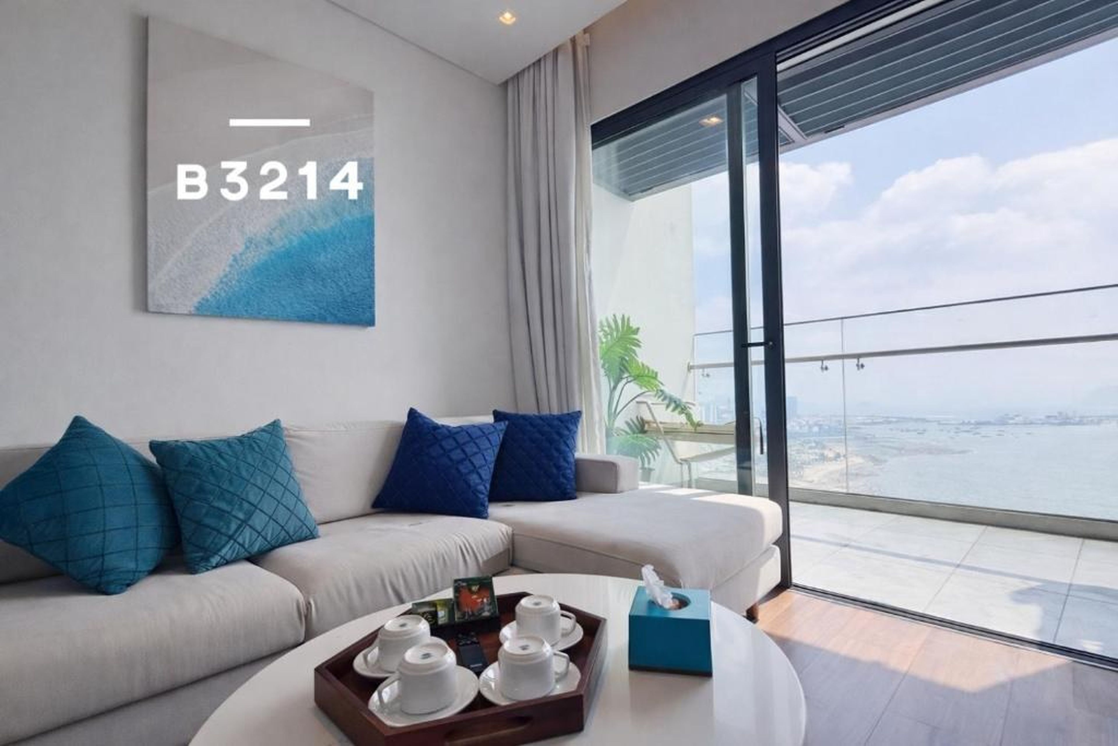 A La Carte Ha Long Oceanview Panoramic 2BR2WC 75m2 Suite with balcony - Hình 10