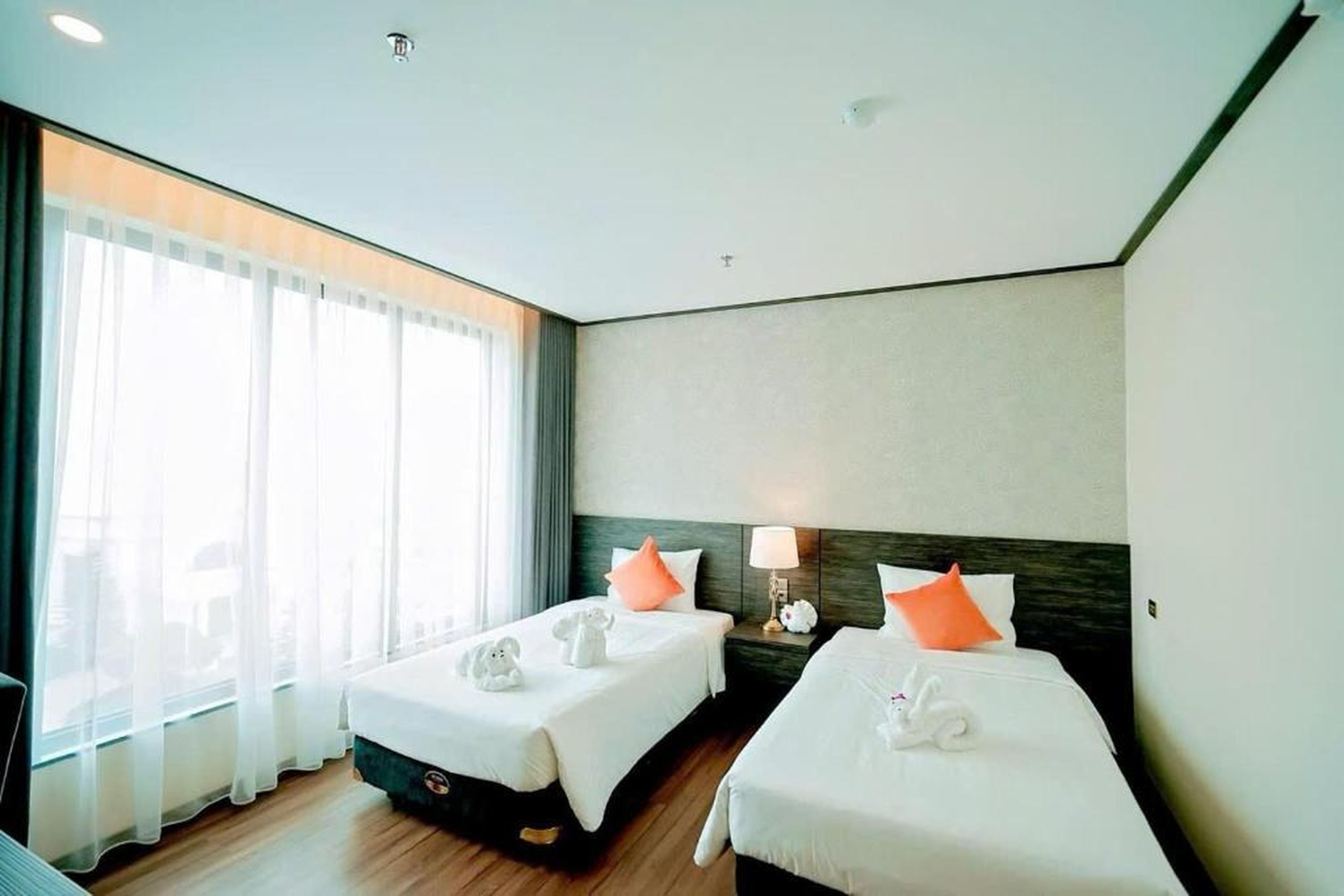 The One Ha Long Hotel - Hình 32