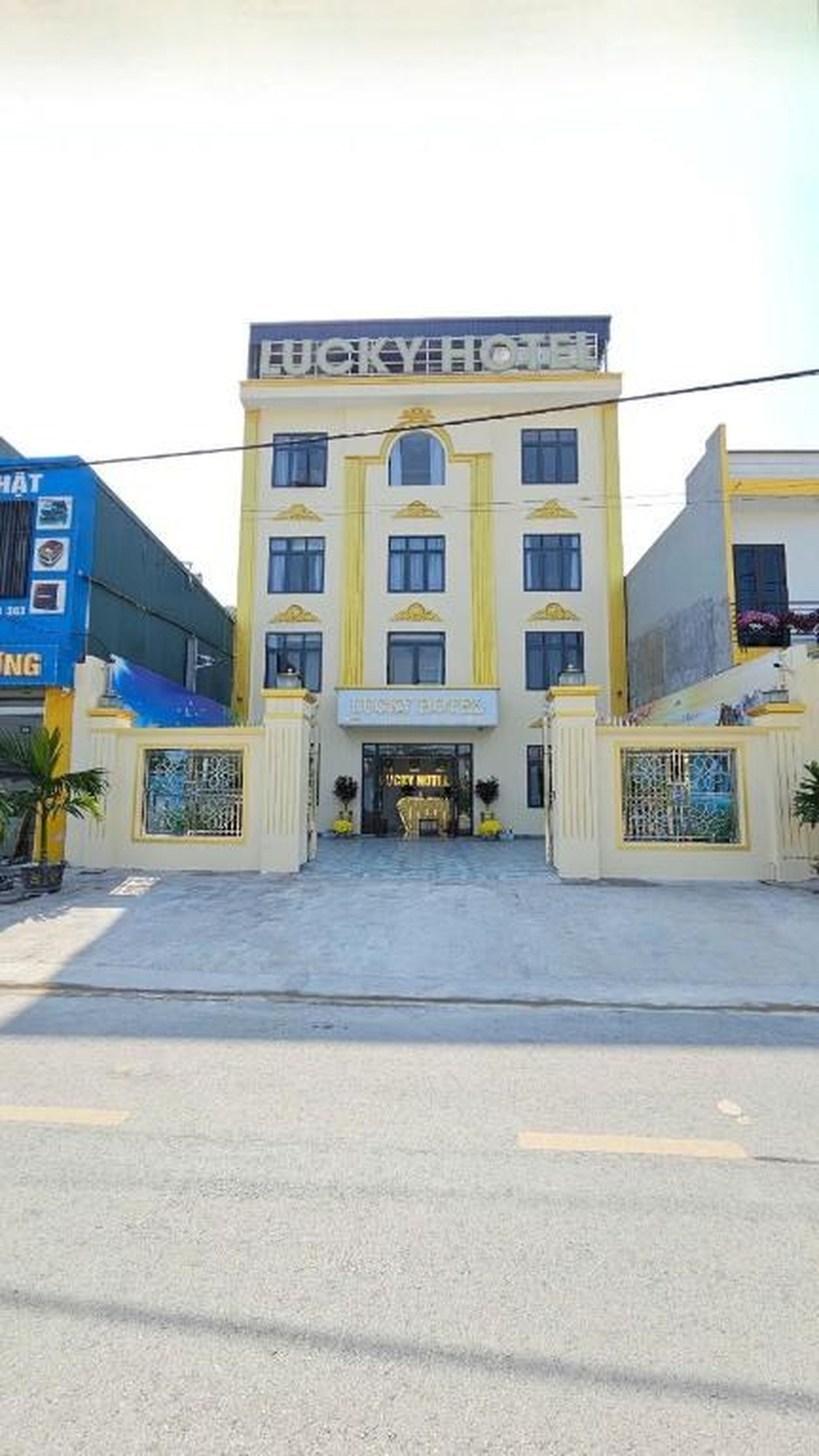 Lucky Hotel Uông Bí - Hình 29