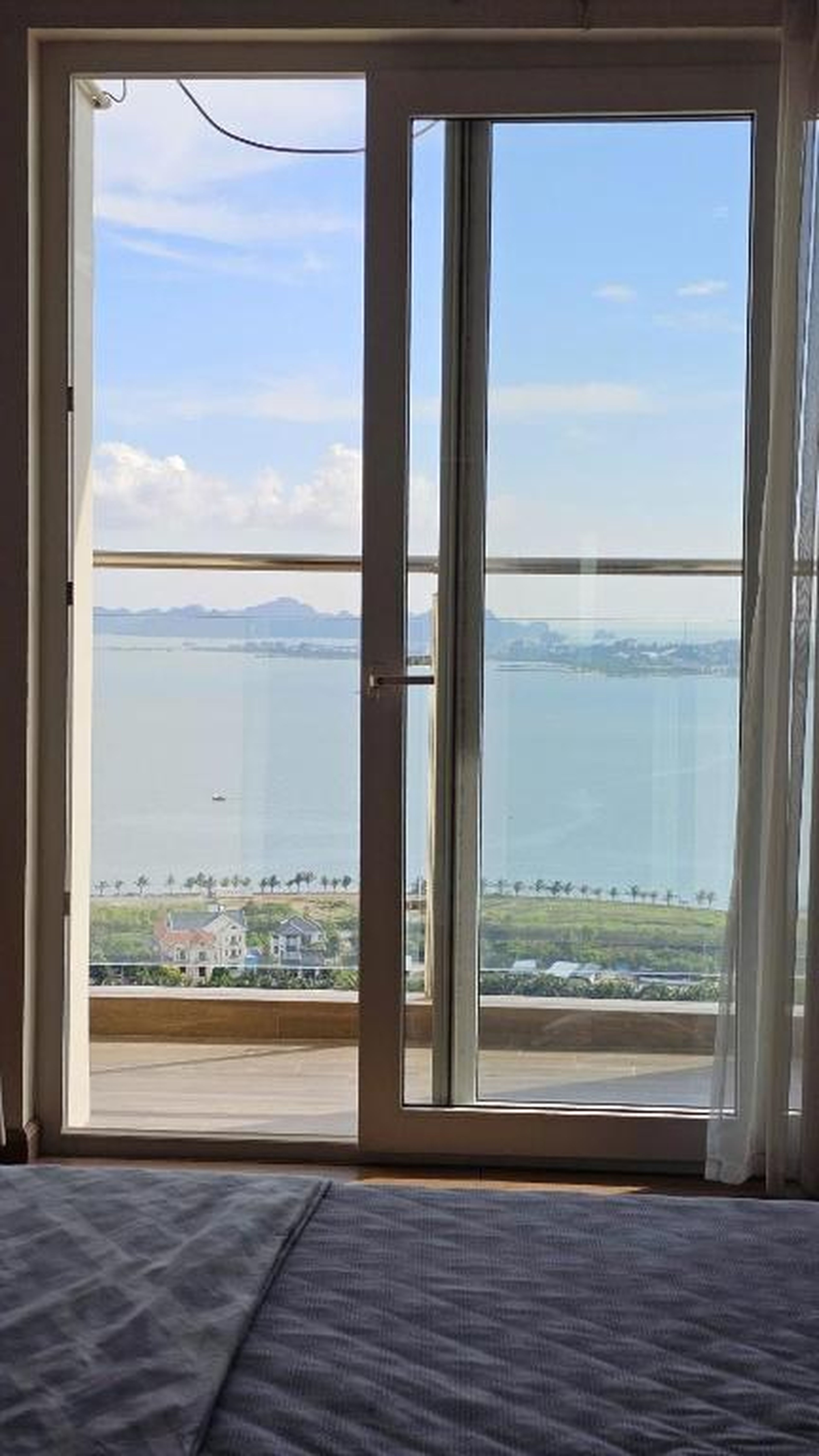 Newlife Tower- by Greenbay Premium homestay Hạ Long Bay - Hình 24