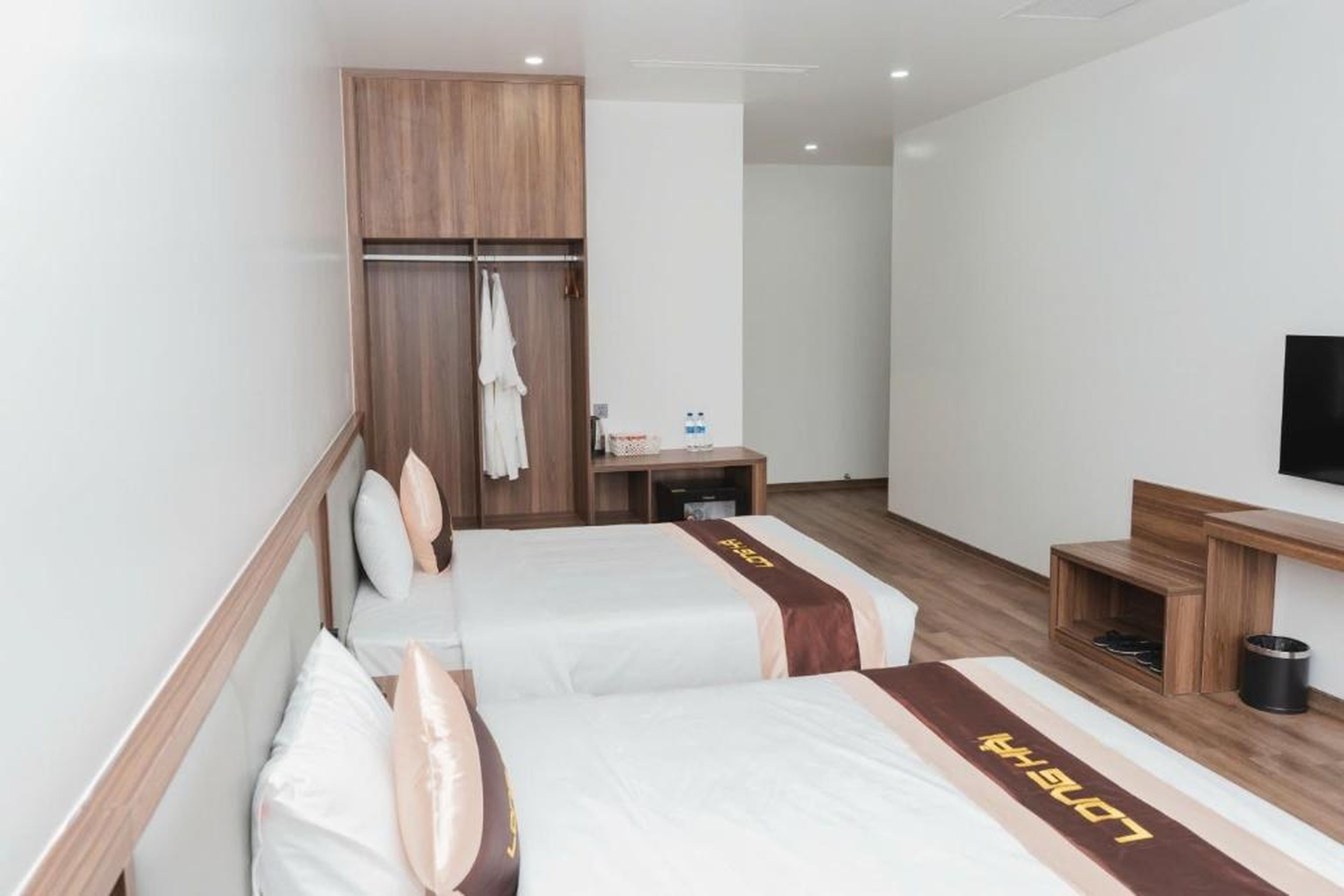 Long Hải Hotel - Hình 34