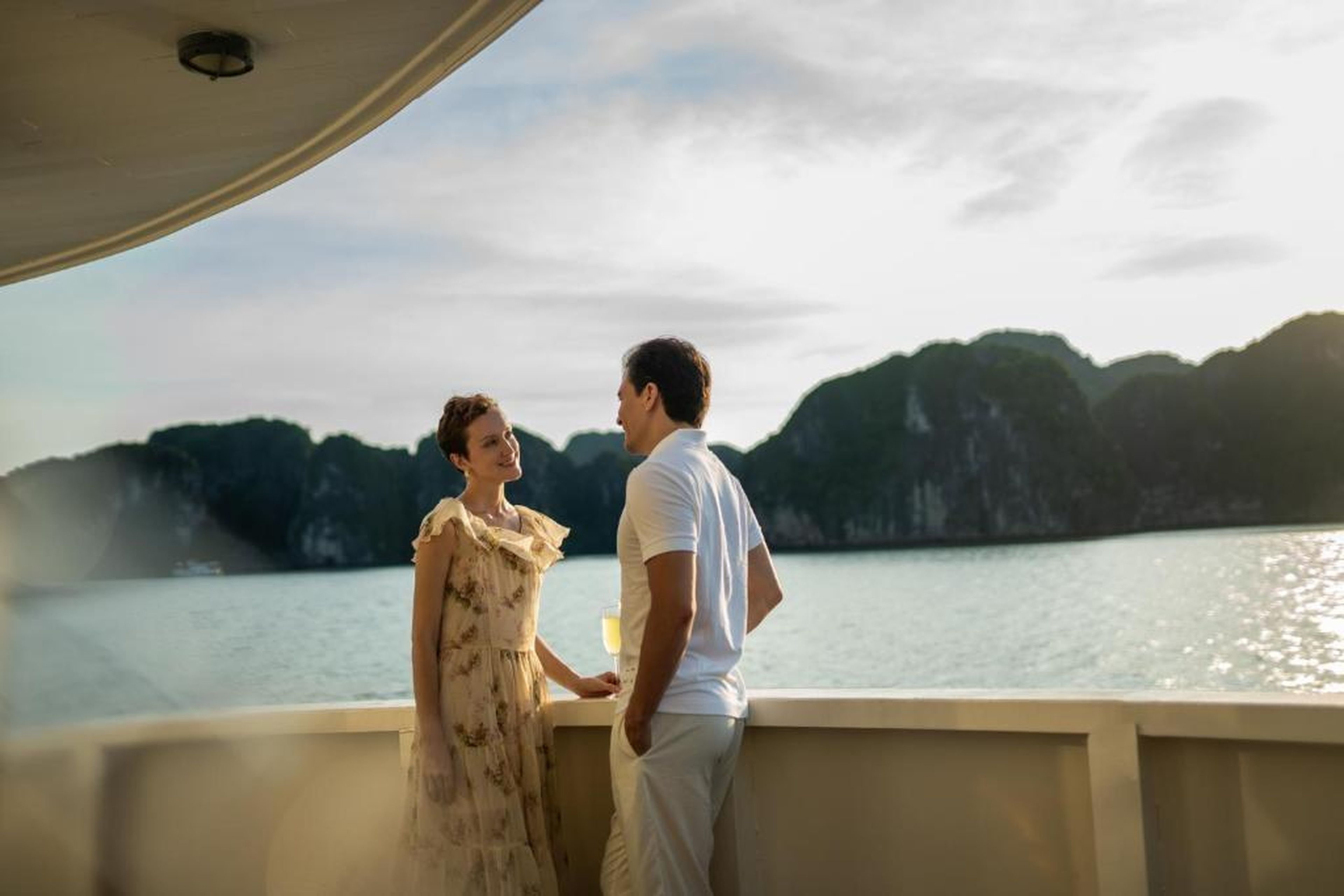 The Au Co Cruise - Longest Cruise 2 Bays - Hình 29