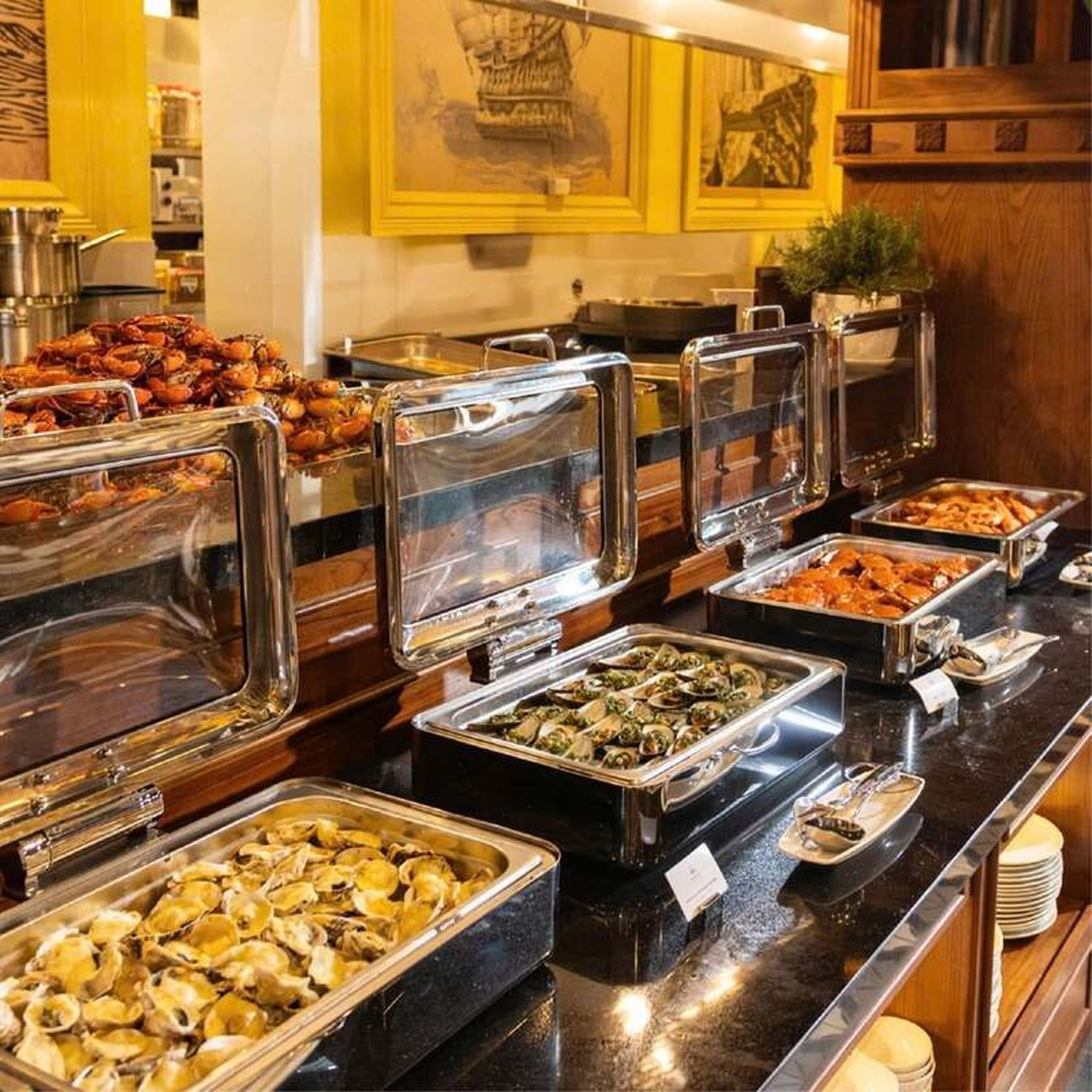 Top 8 buffet hải sản Hạ Long chất lượng cao với hương vị hấp dẫn - Hình 5