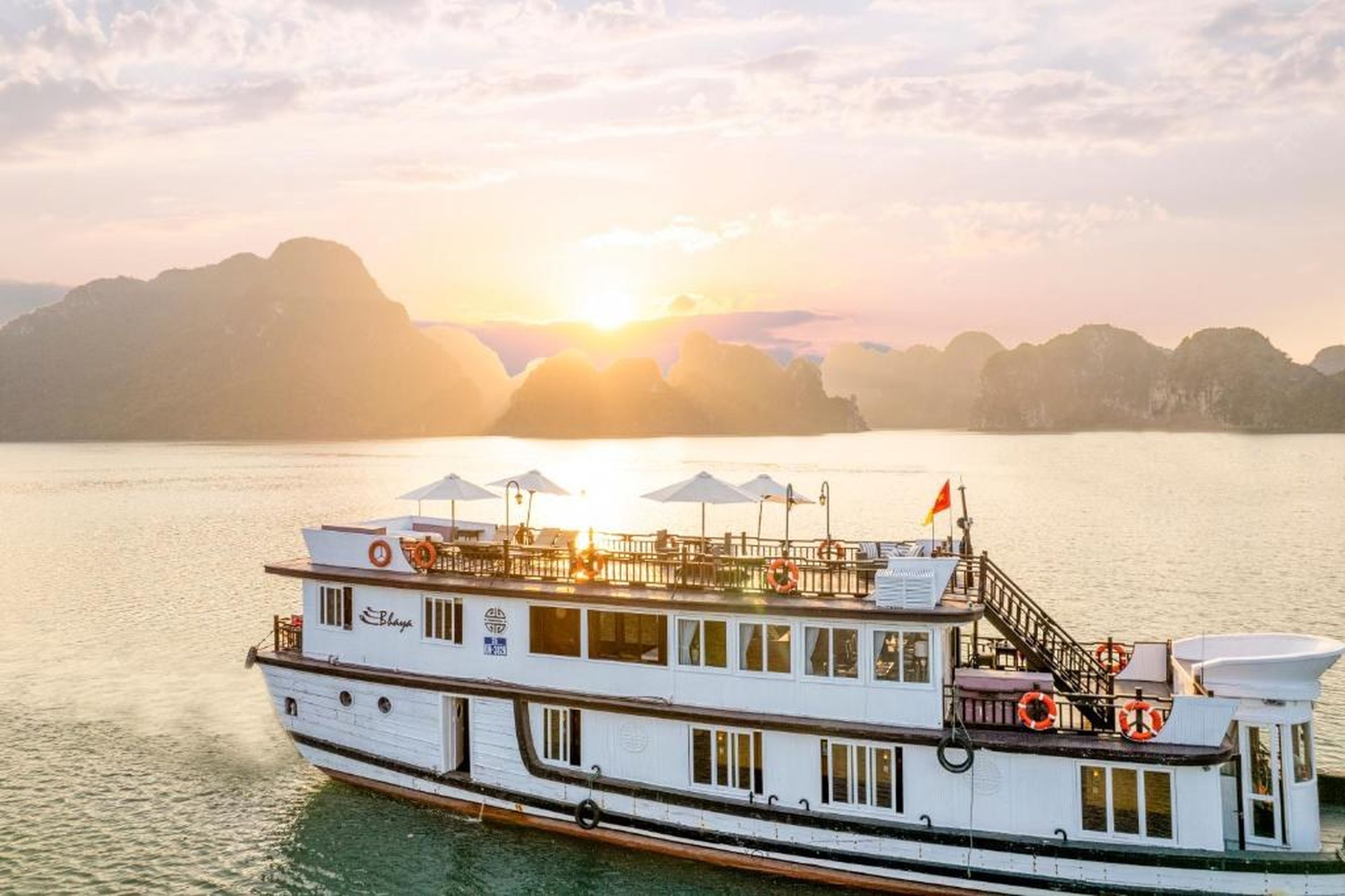 Private Bhaya Legend Cruise - Hình 6