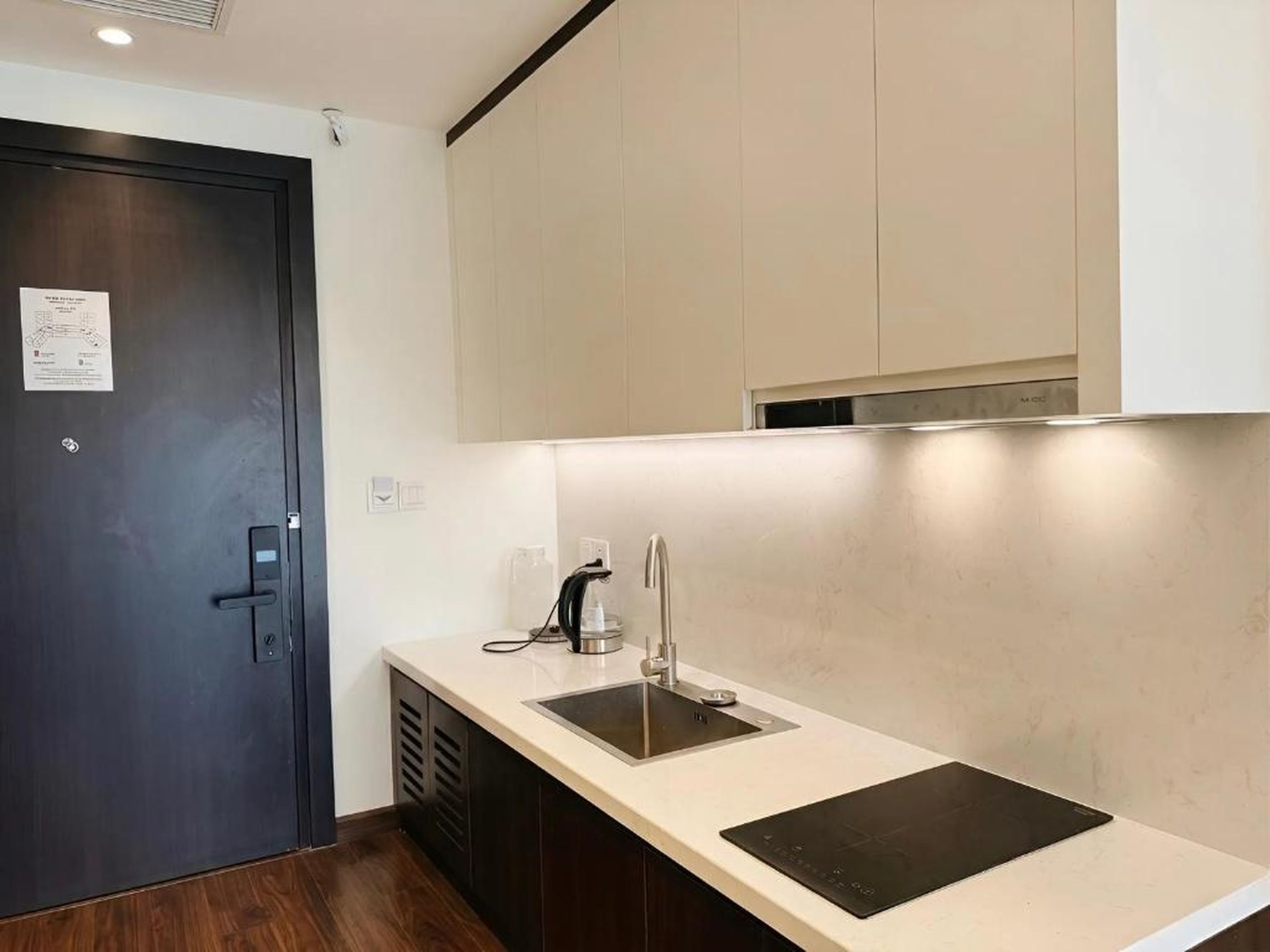 Studio, 2BR Ocean View Apartment - The Sapphire Ha Long - Hình 16