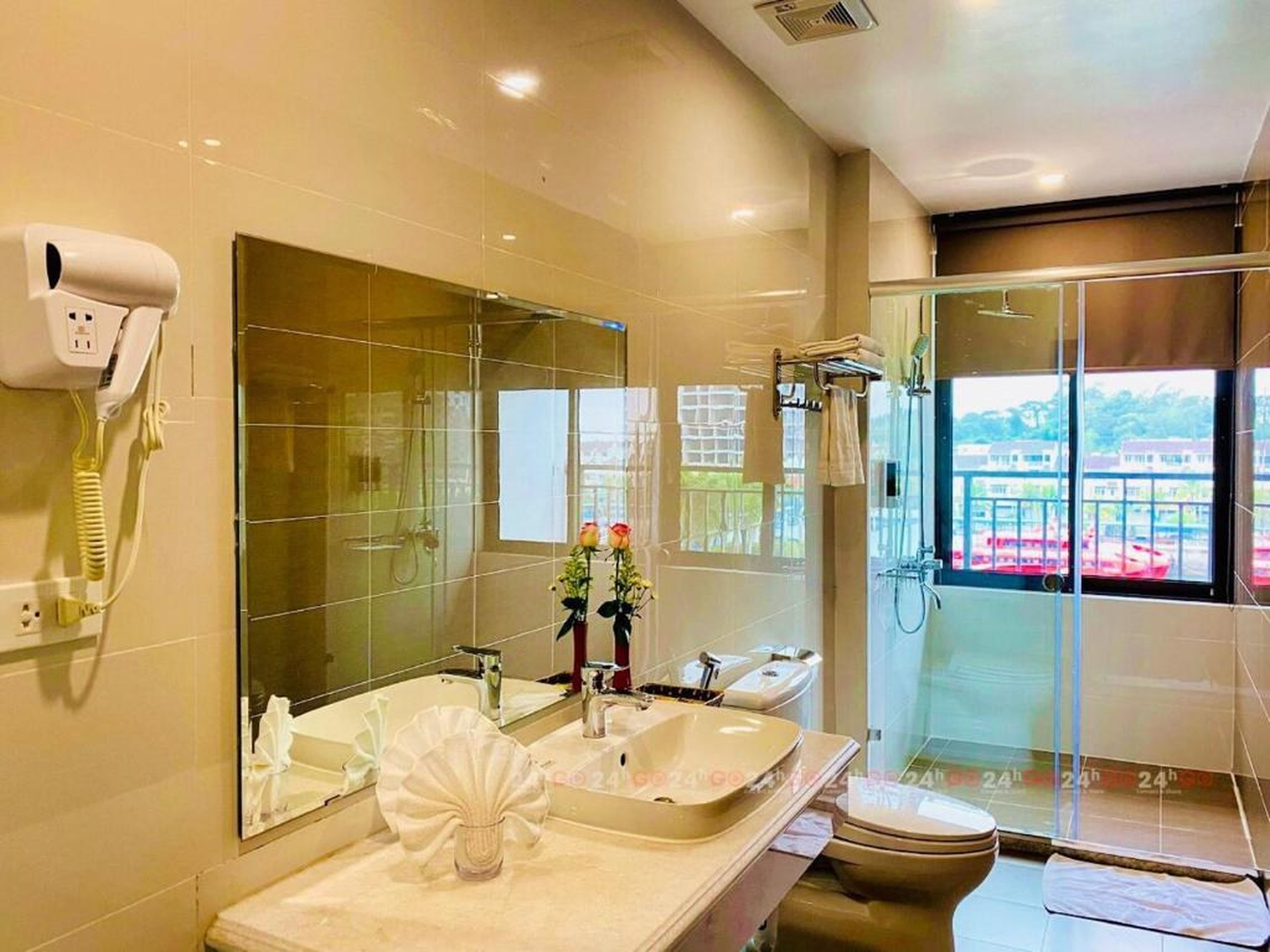 Tuan Chau Marina Hotel - Hình 4