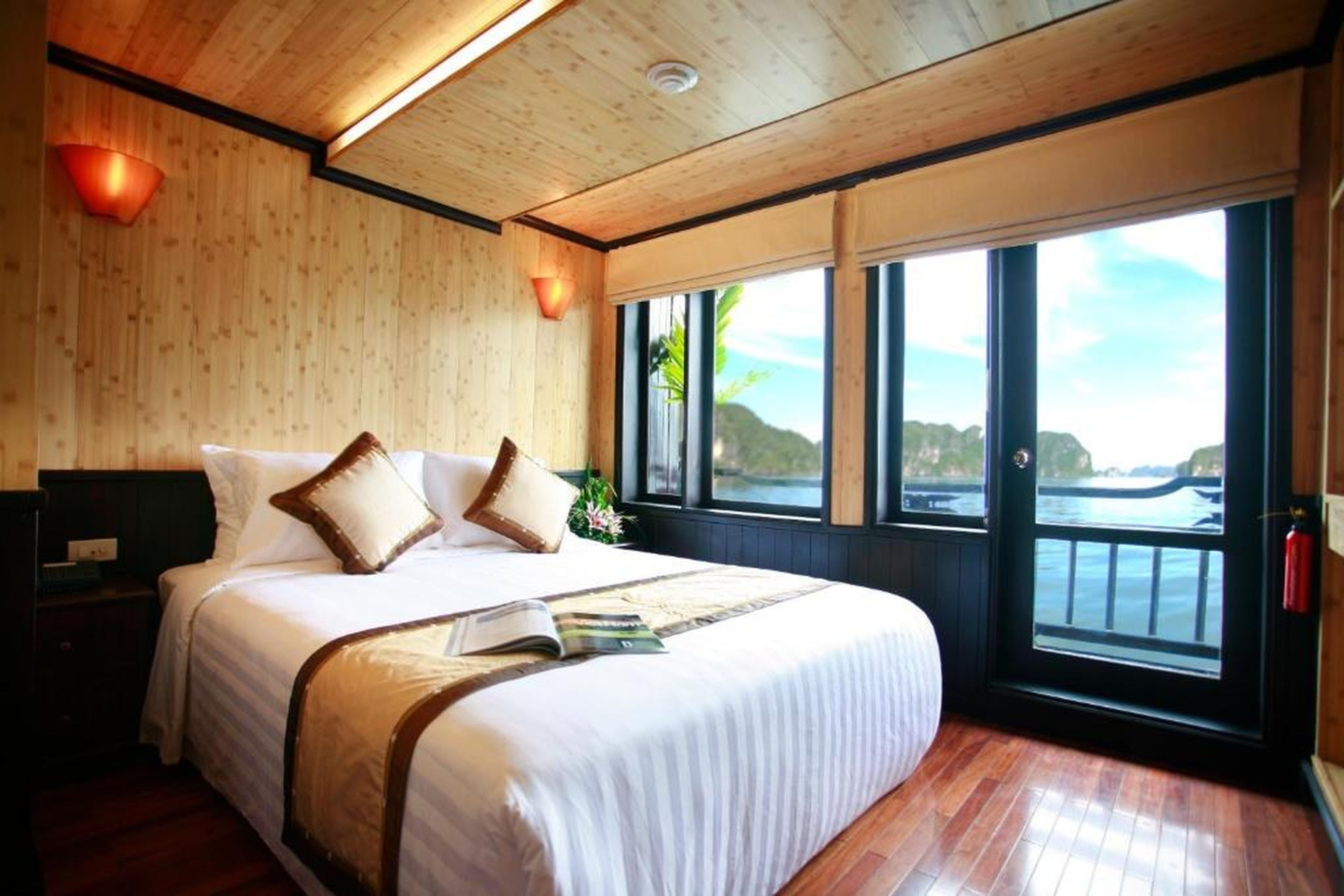 Syrena Cruises - Hình 11