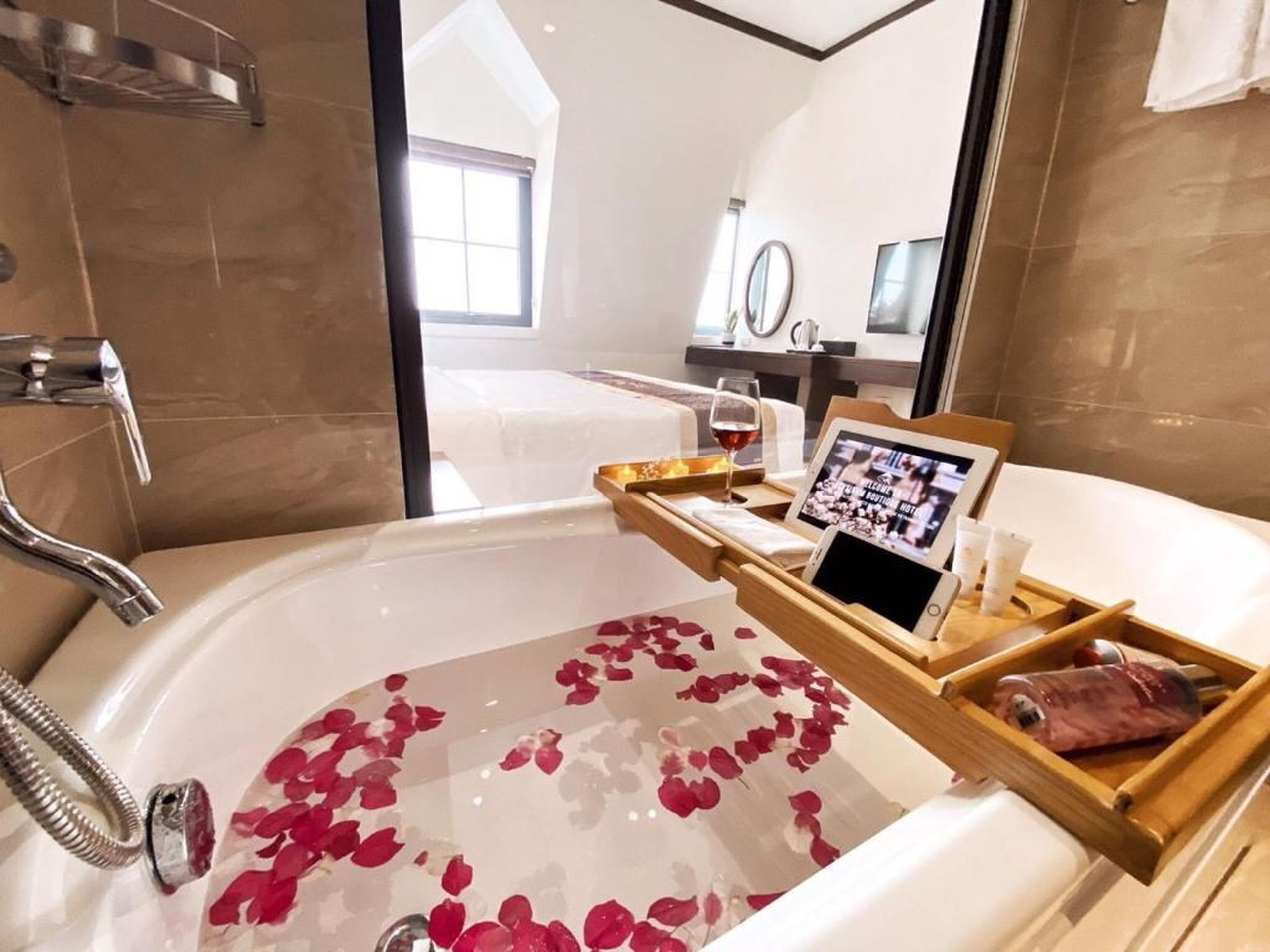Elysinam Boutique Hotel Ha Long - Hình 29