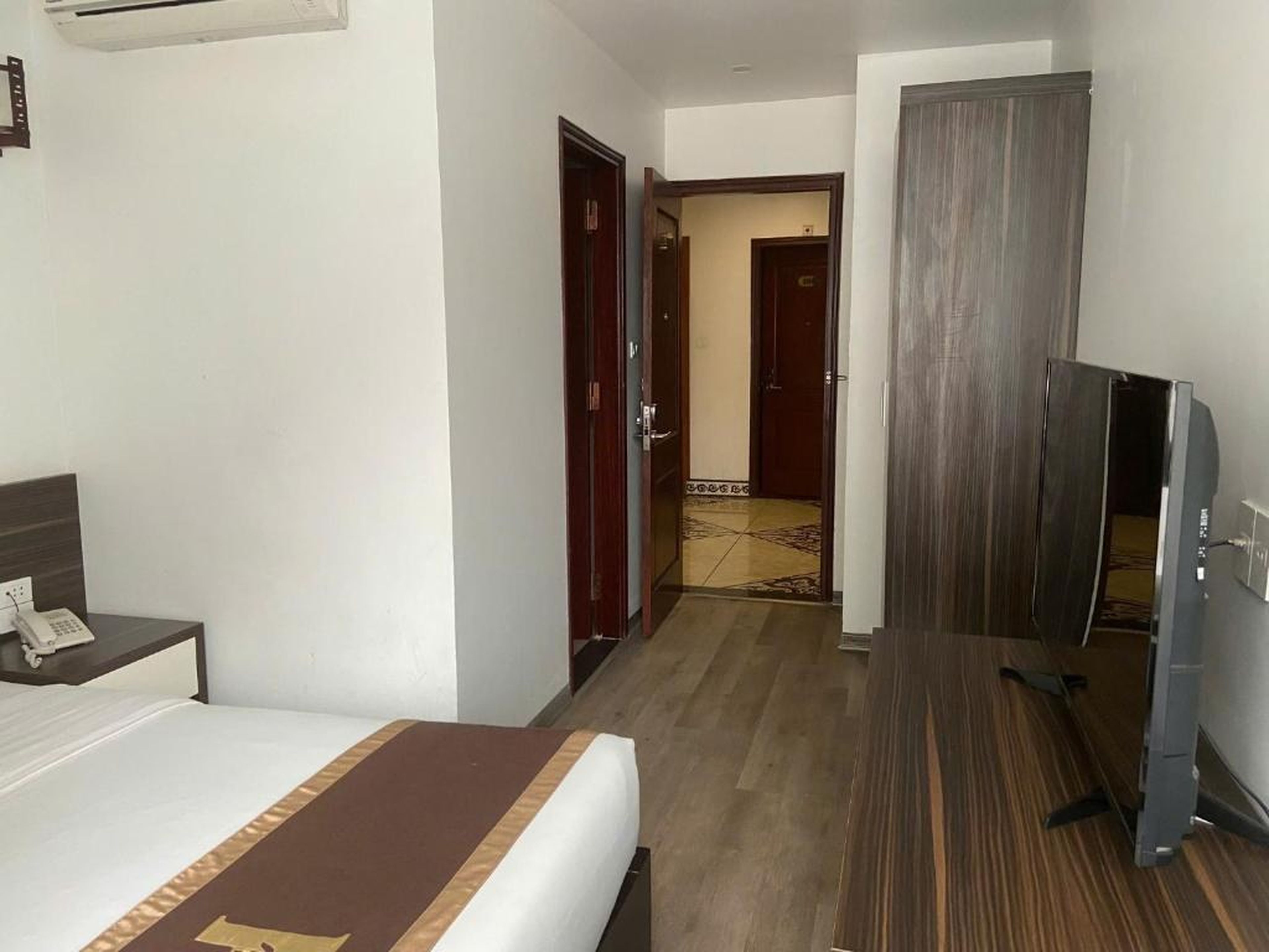 Helen Halong Hotel - Hình 31