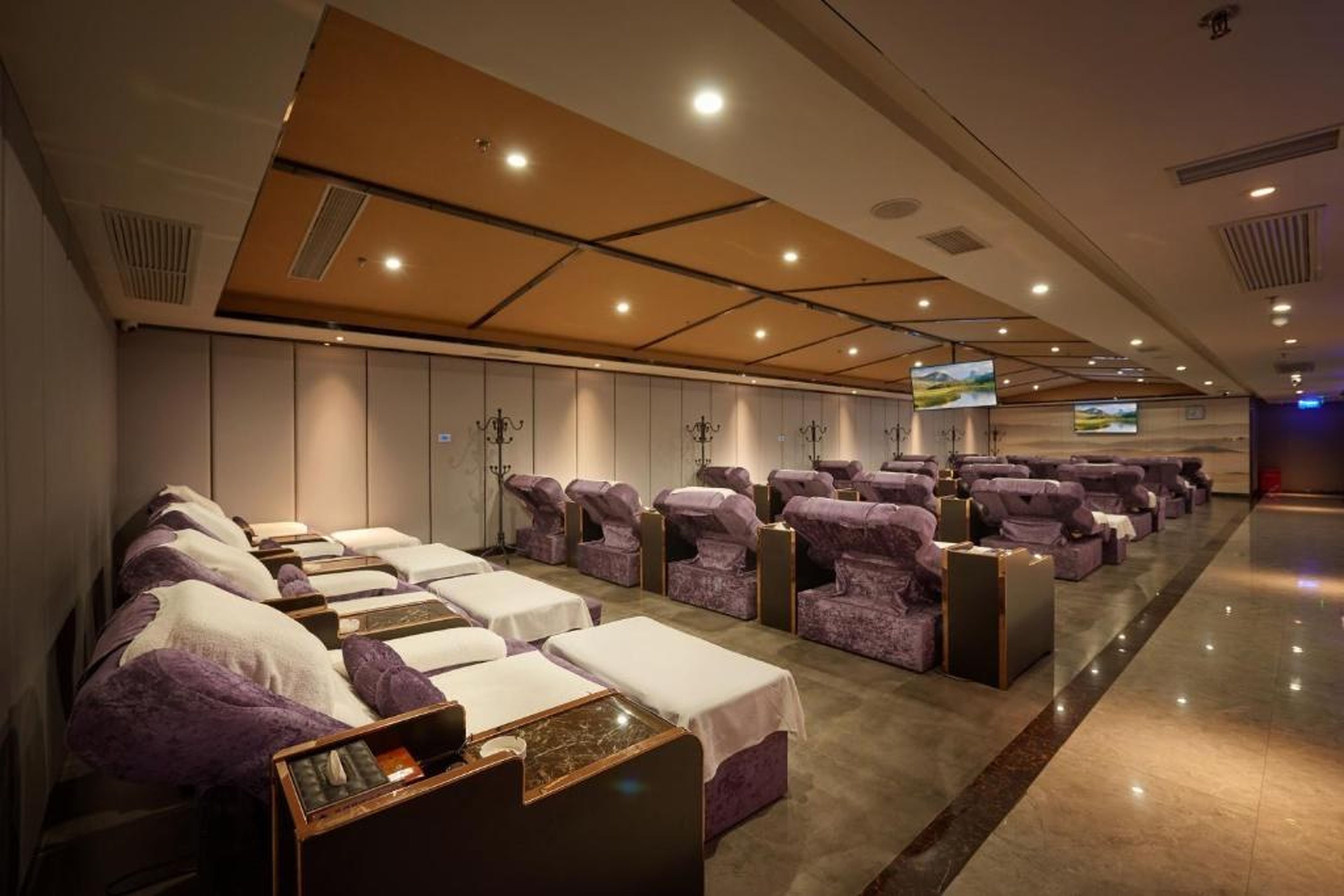 Khách sạn Quốc tế Lợi Lai - Li Lai International Hotel - Hình 39