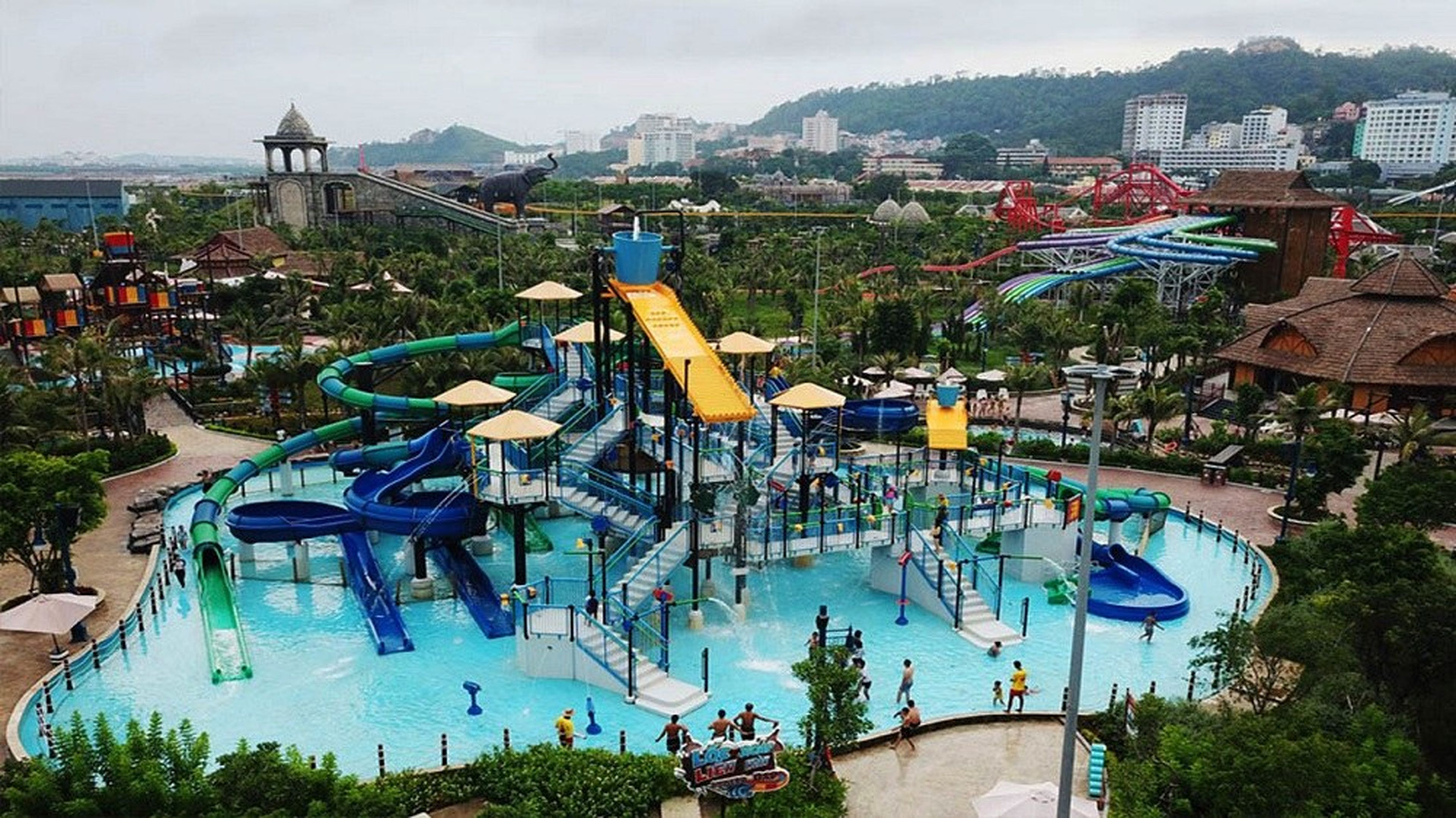 Review công viên Hạ Long một ngày chơi thả ga quên lối về - Hình 4