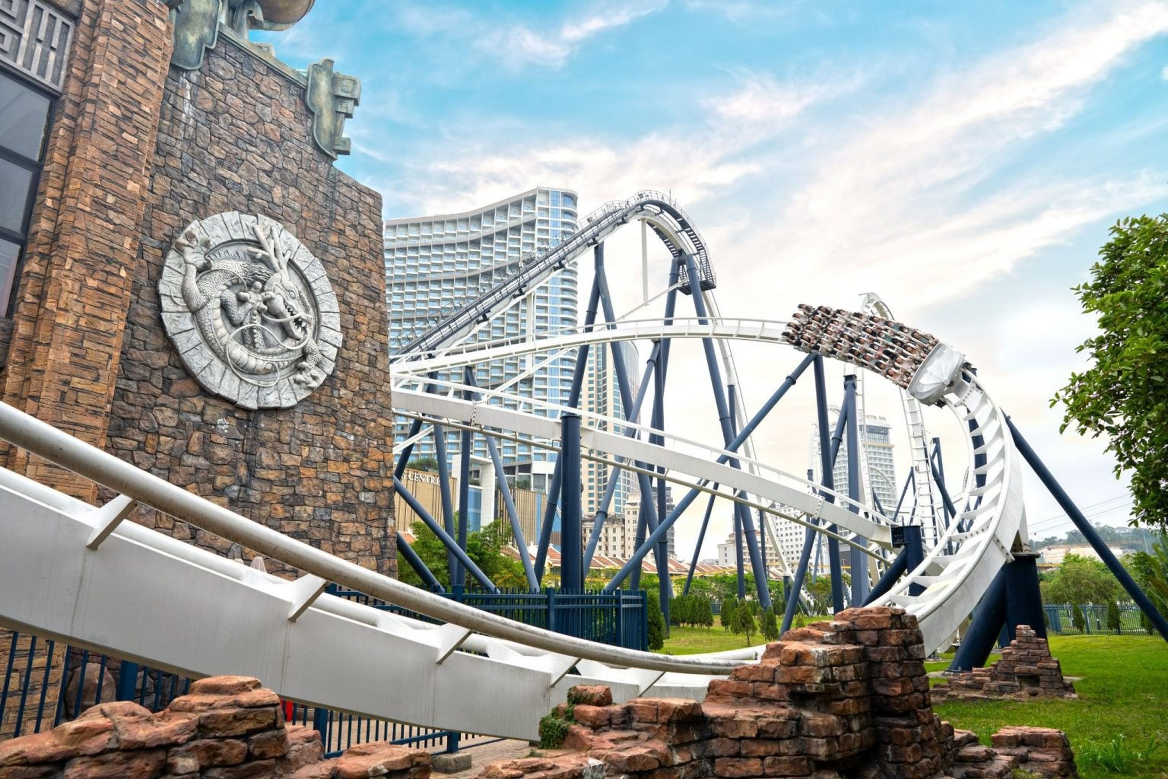 Must-Try Experiences at Ha Long Dragon Park - Hình 2