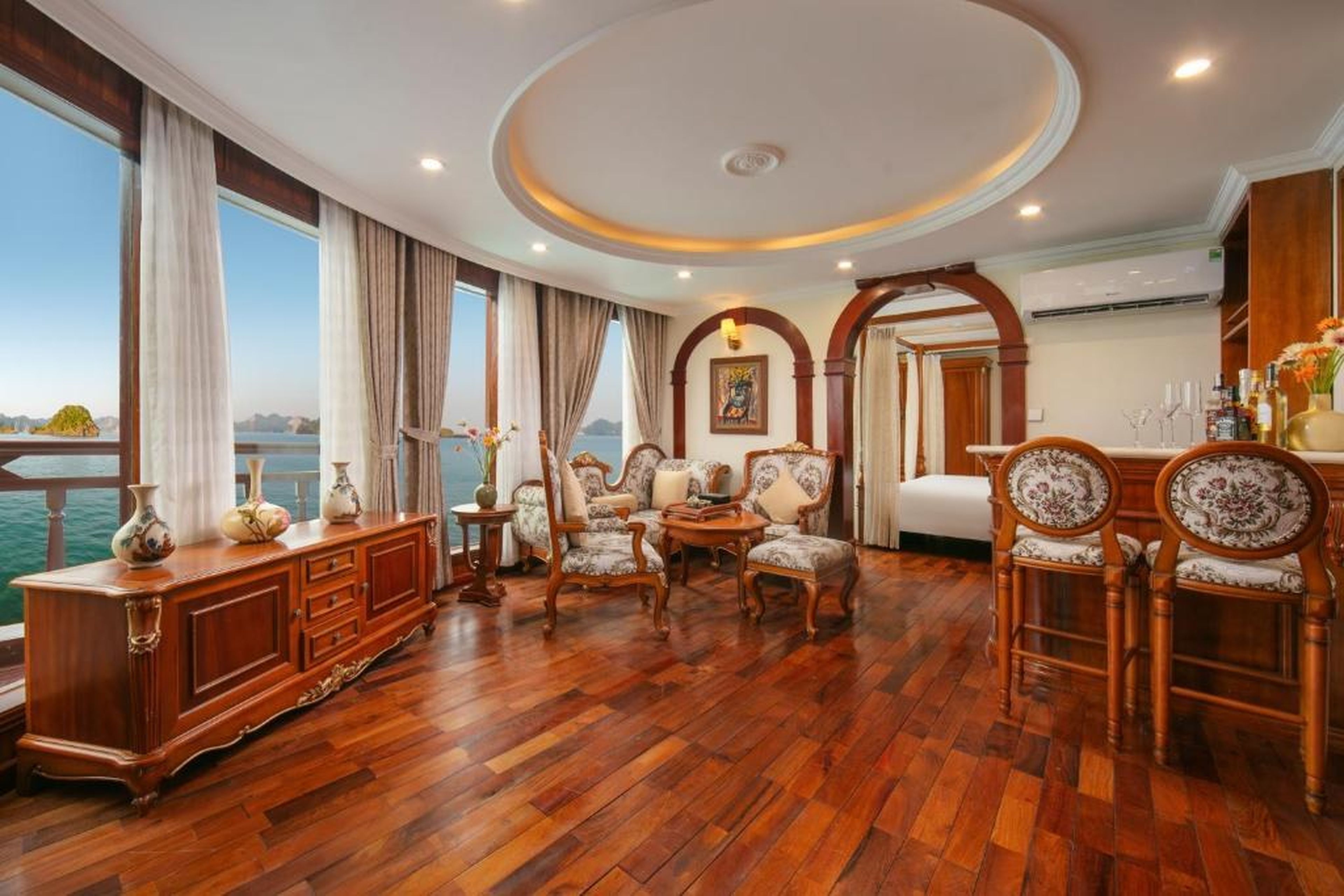 Emperor Cruises Legacy Ha Long - Hình 11
