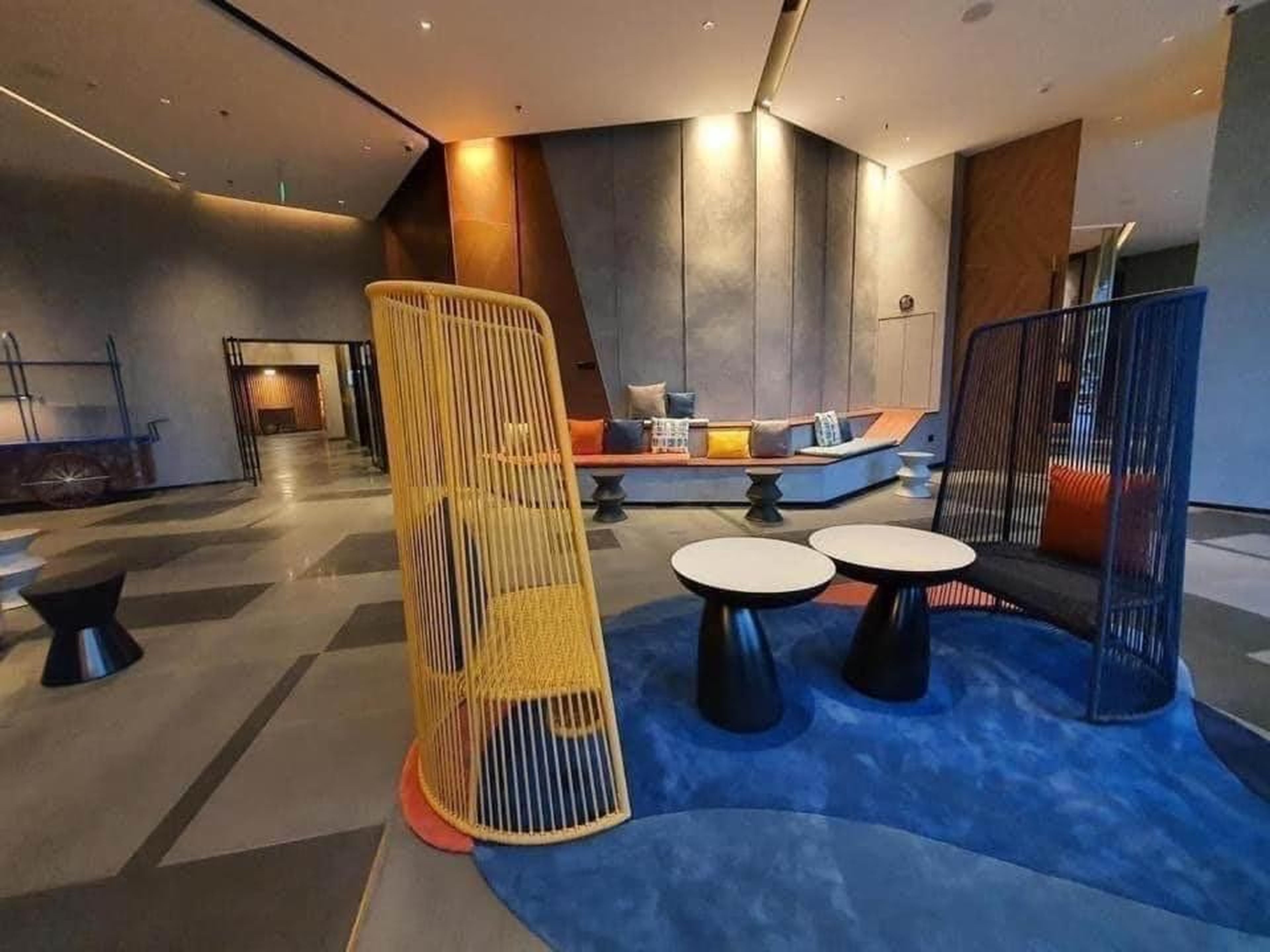 Residence By the Ha Long Beach Citadines Marina 1BR - Hình 10