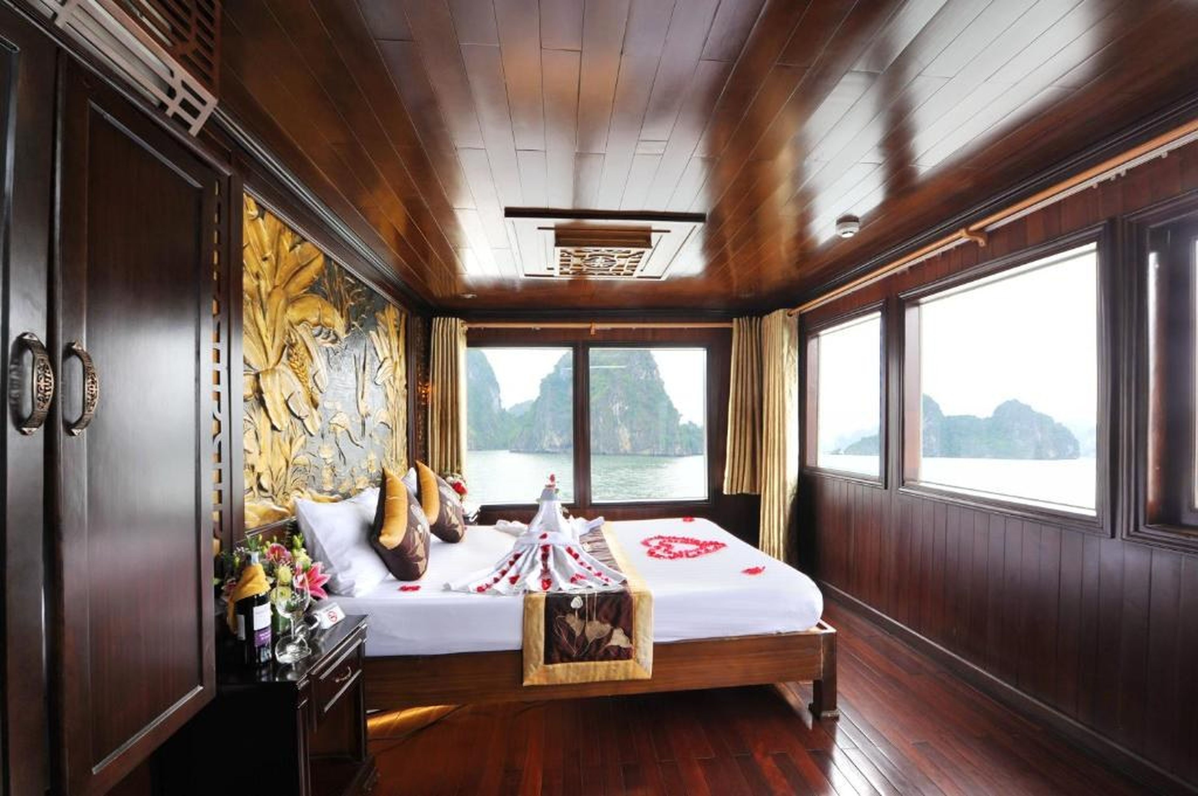 Renea Cruises Halong - Hình 2