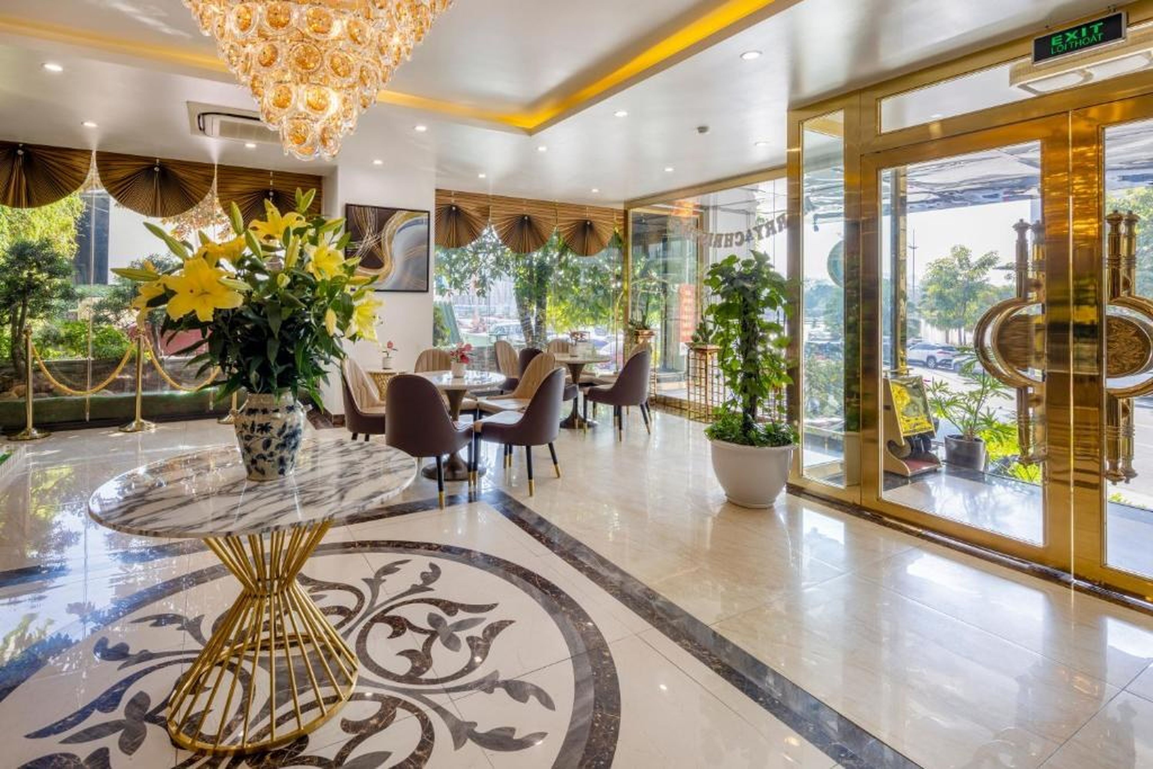 Diamond Luxury Hotel - Hình 13