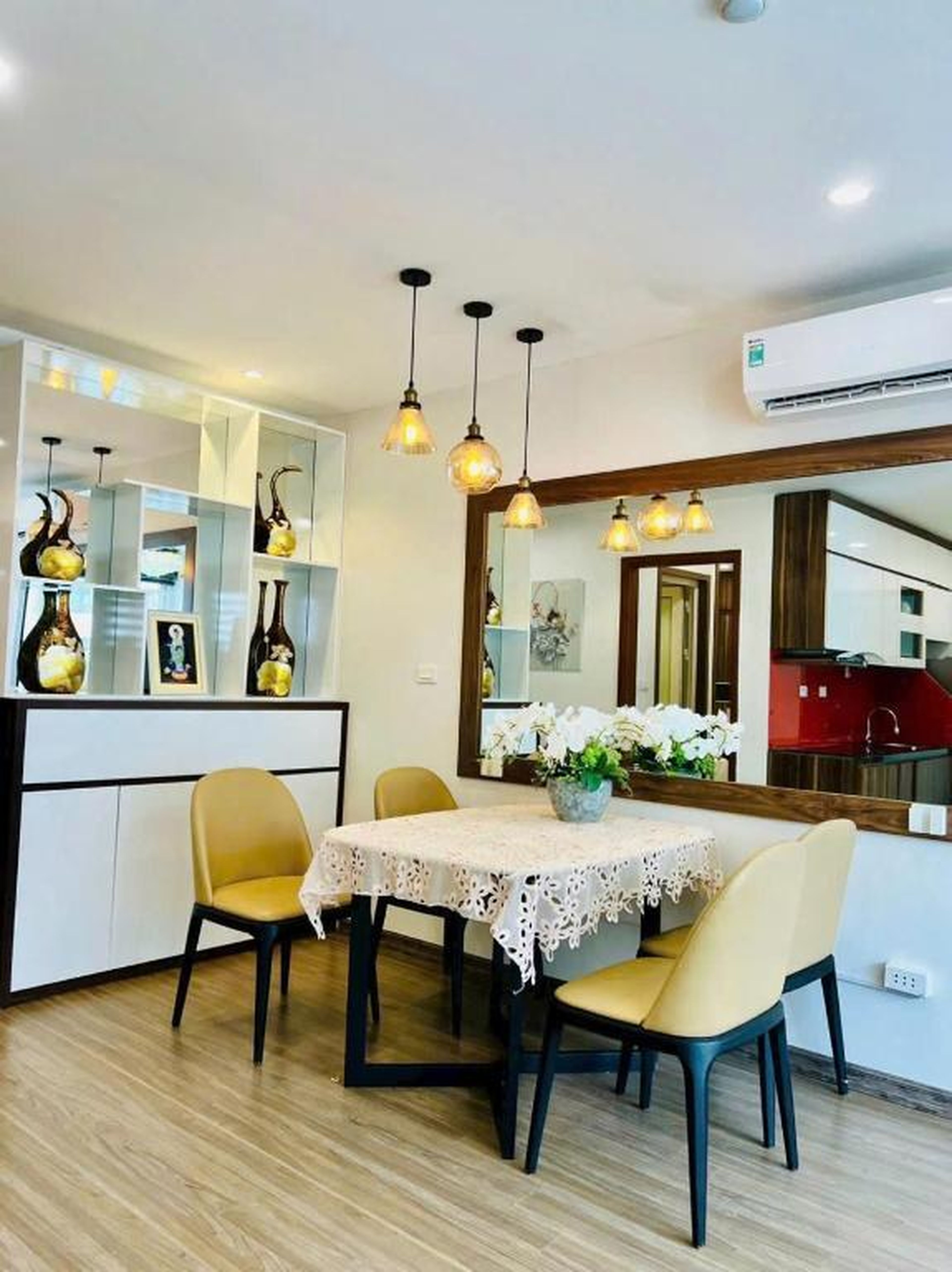 2BR Luxury Apt, Sea View, Heart of Bai Chay - Hình 15