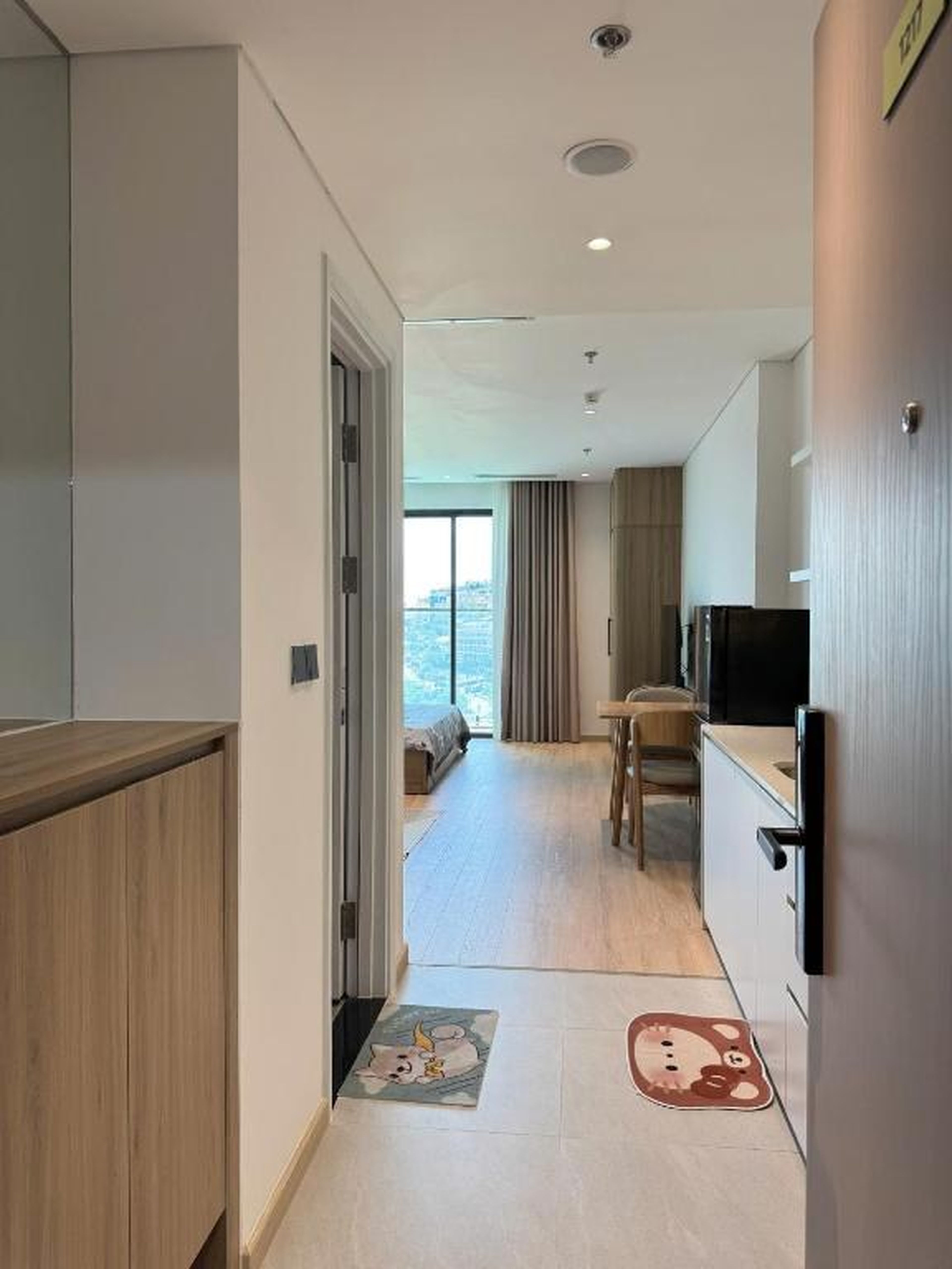 High-rise apartment with ocean view at The Holiday Ha Long - Hình 27