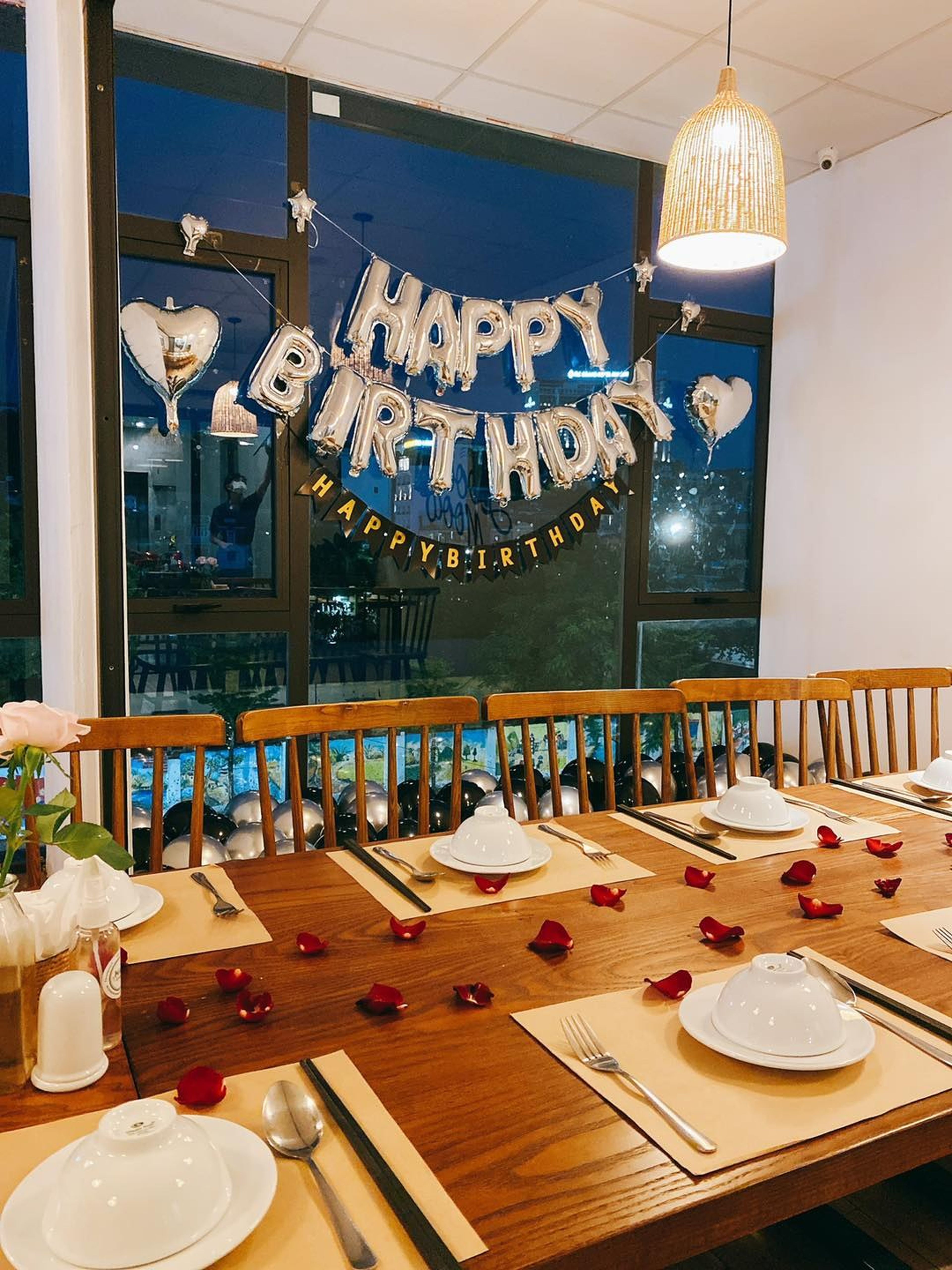 Nhà hàng May Corner Hạ Long - Thiên đường ẩm thực vạn người mê - Hình 11