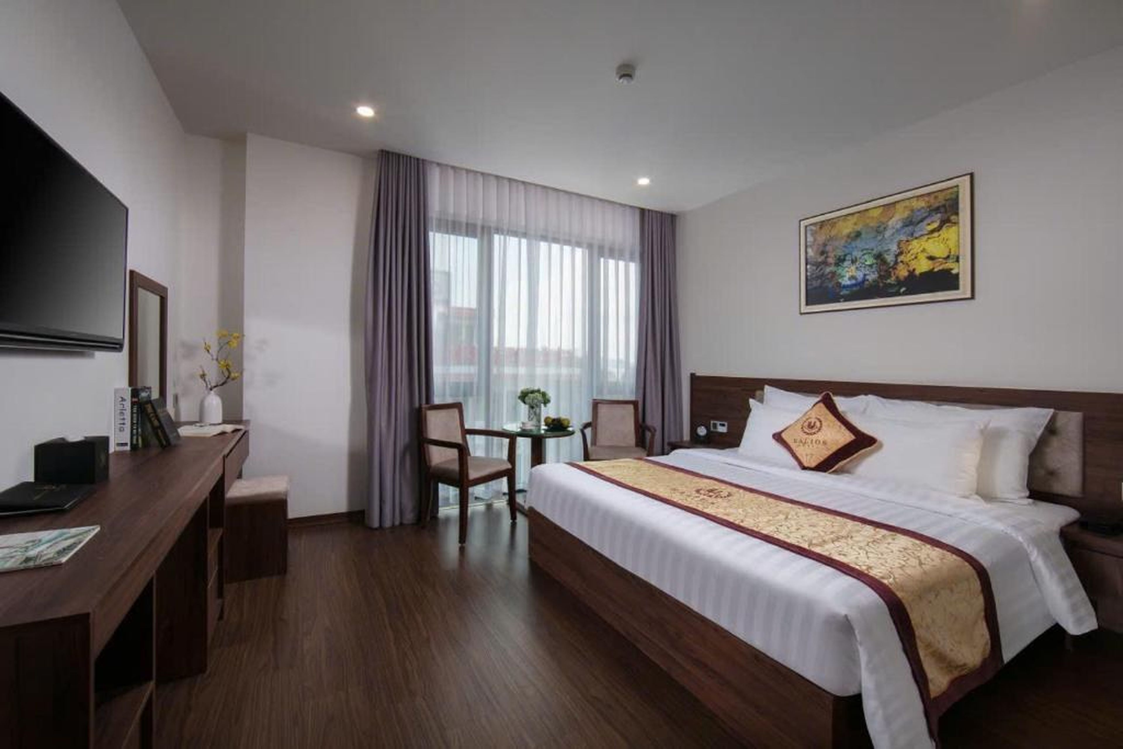 Halios Hotel Halong - Hình 1