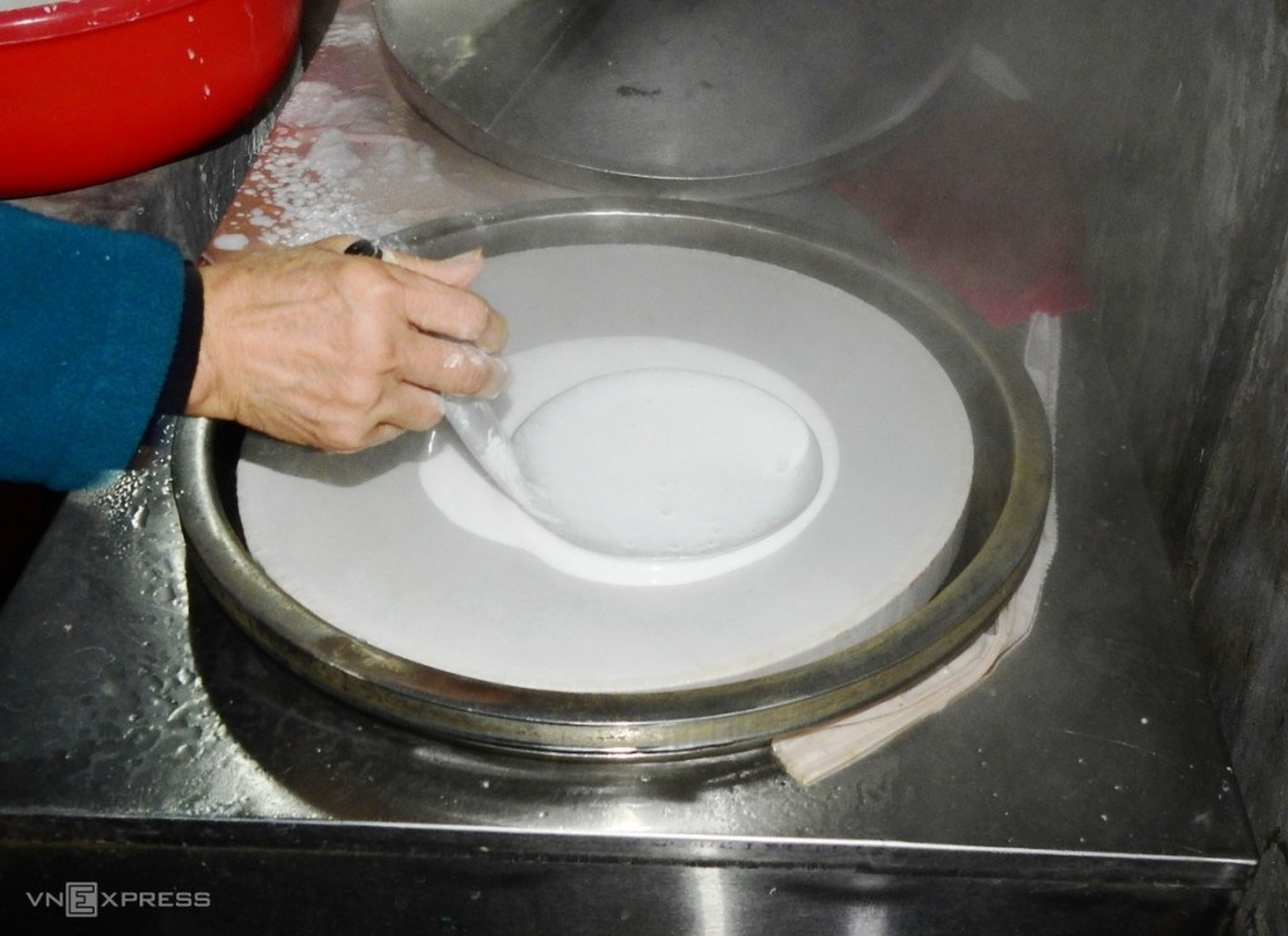 Quang Ninh’s Unique Bánh Gật Gù Specialty - Hình 7