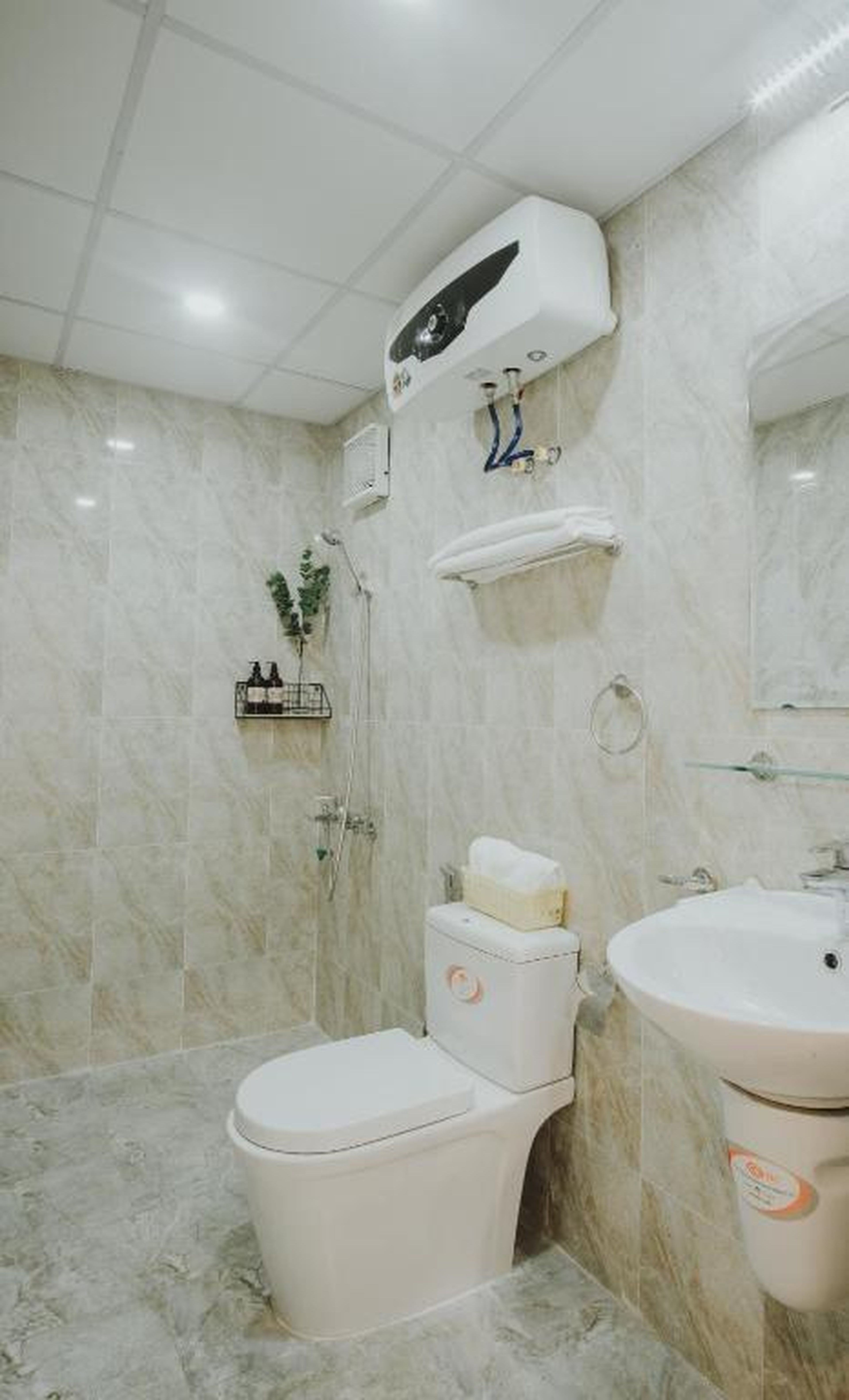 BunHomestay ☆ SEA-View BEDROOM 3BR/apt☆Netflix+Pool☆Near Harbour - Hình 2