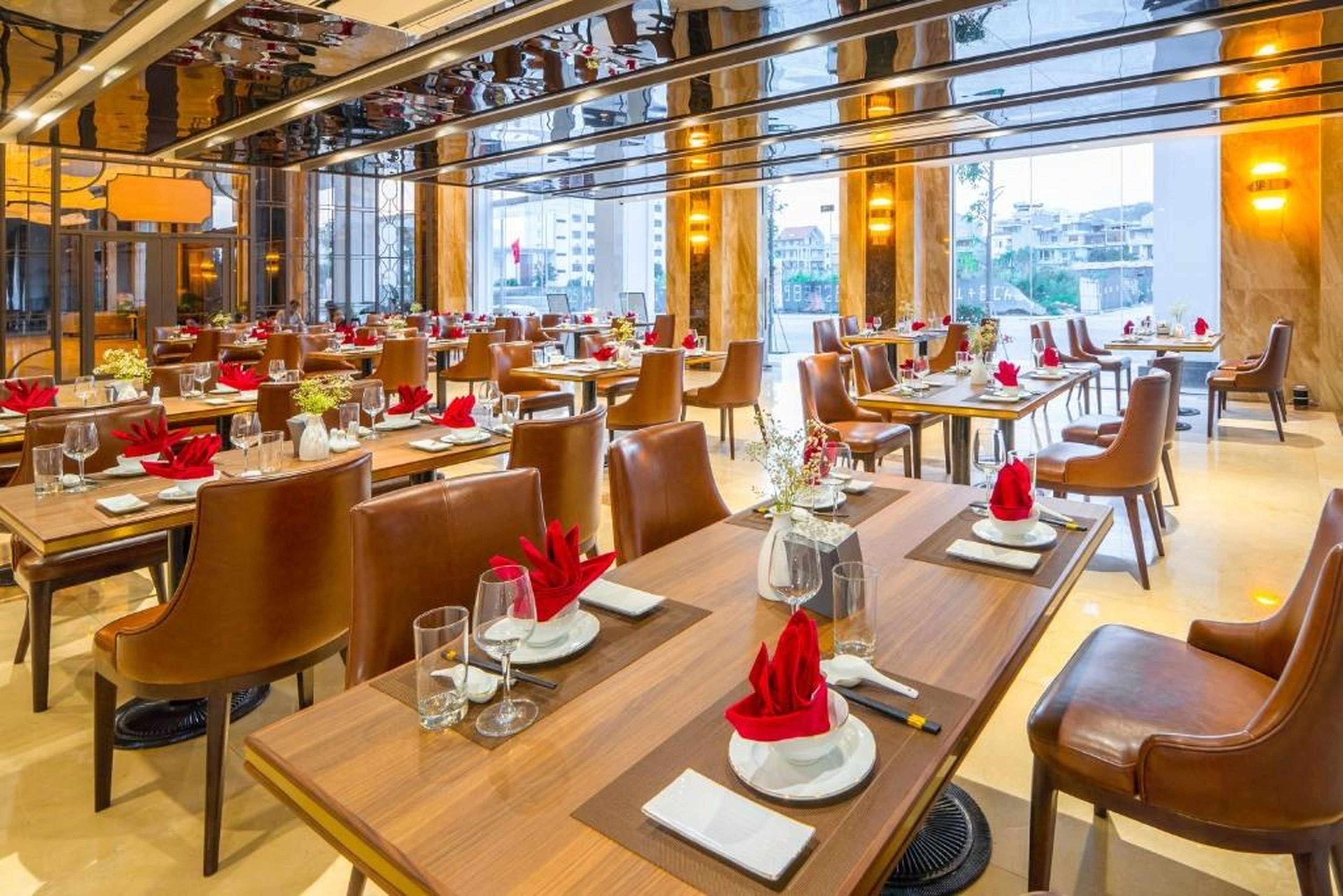 Paddington Hotel Halong Bayview - Hình 26