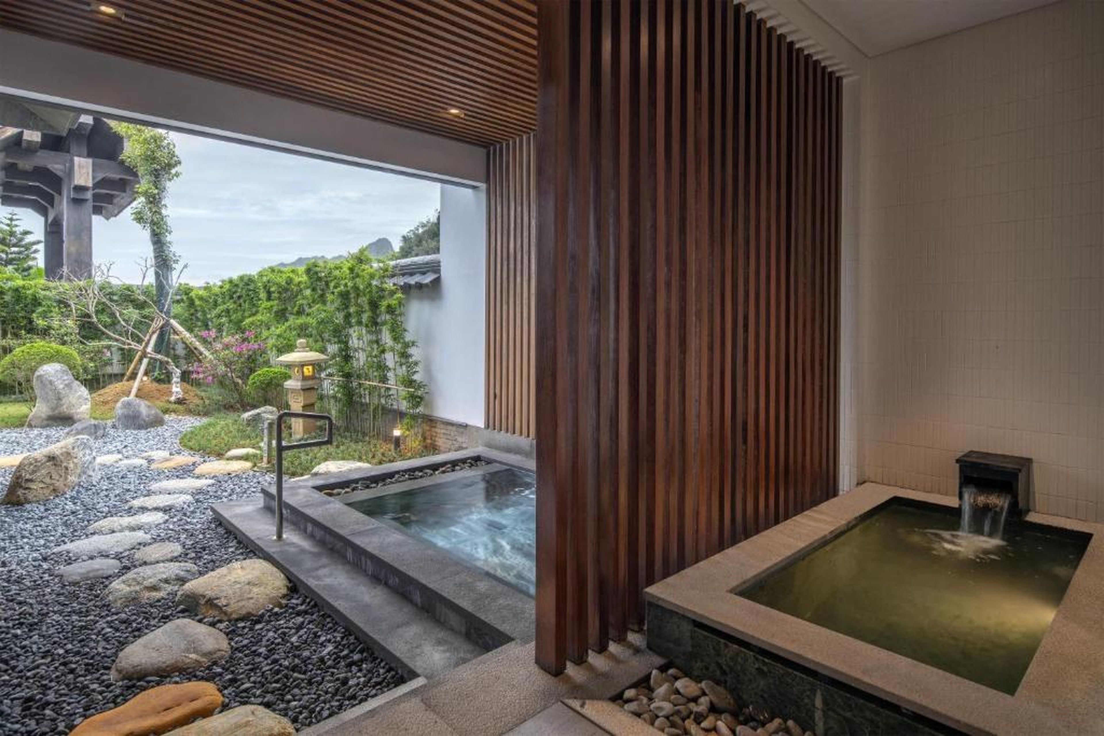 Hilton Quang Hanh Onsen Resort - Hình 36