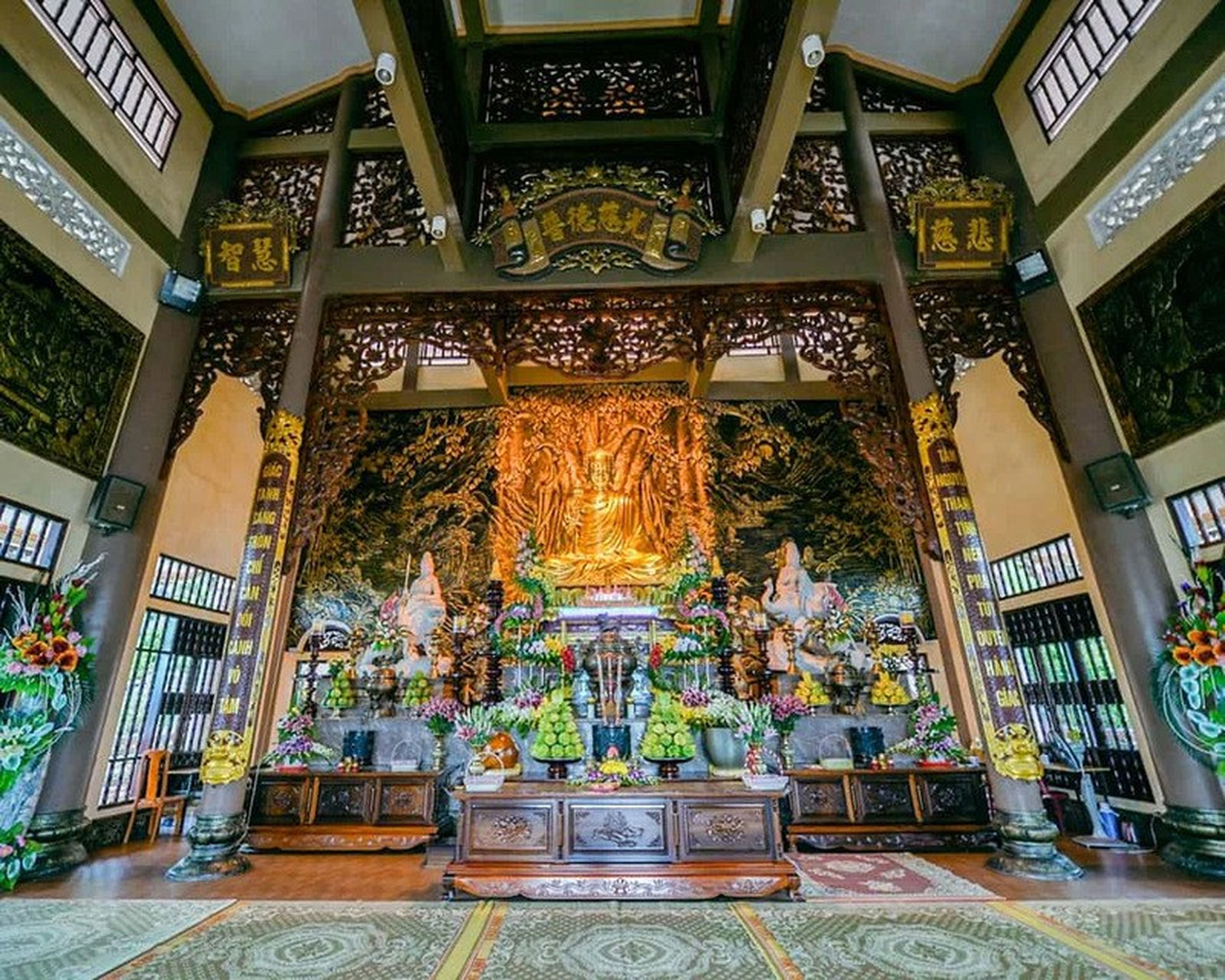 Cái Bầu Pagoda, a tranquil gem amid the Bái Tử Long wonder - Hình 7