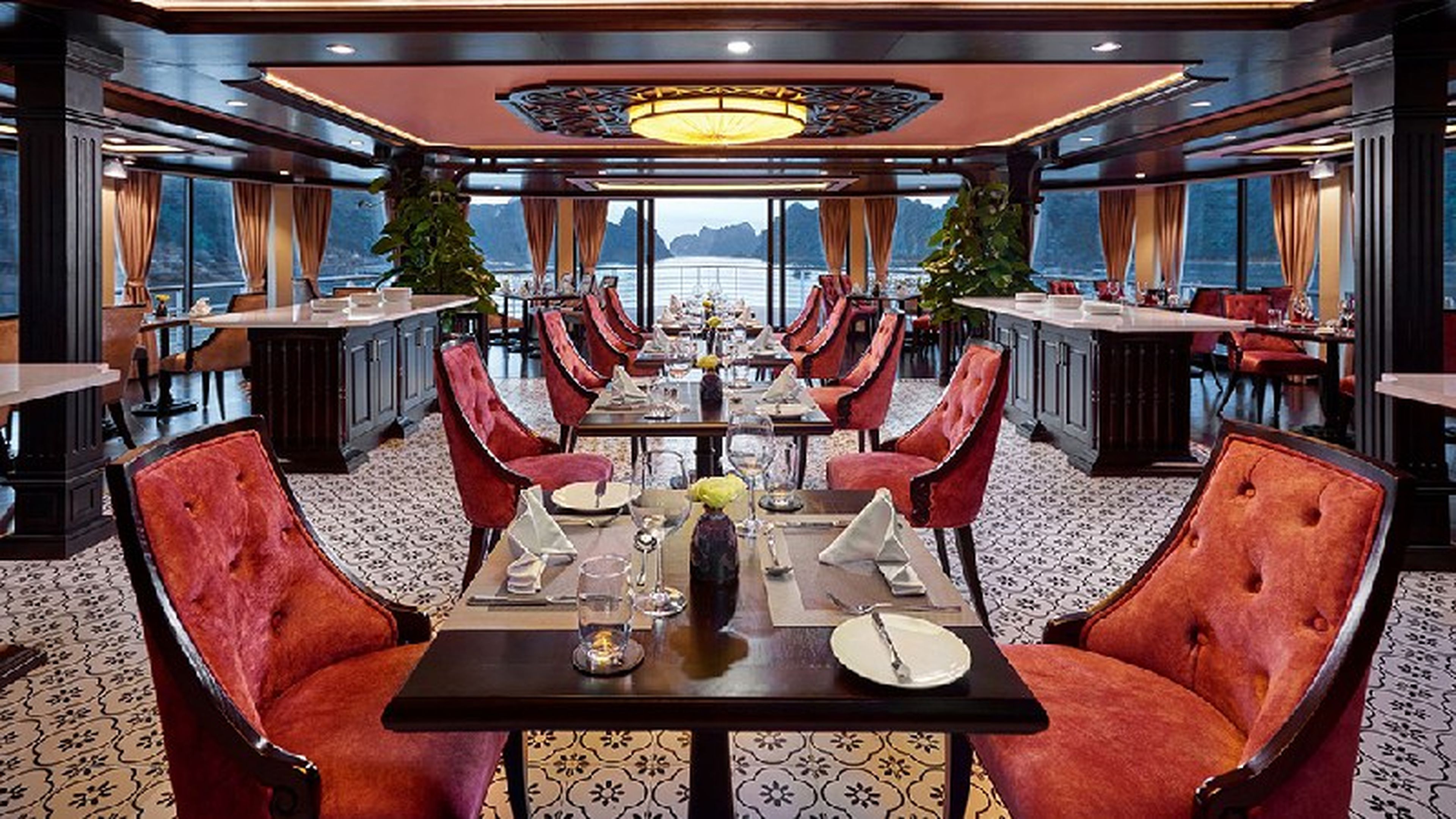 Ha Long Travel – Top 6 Luxury Cruises with Attractive Deals - Hình 3