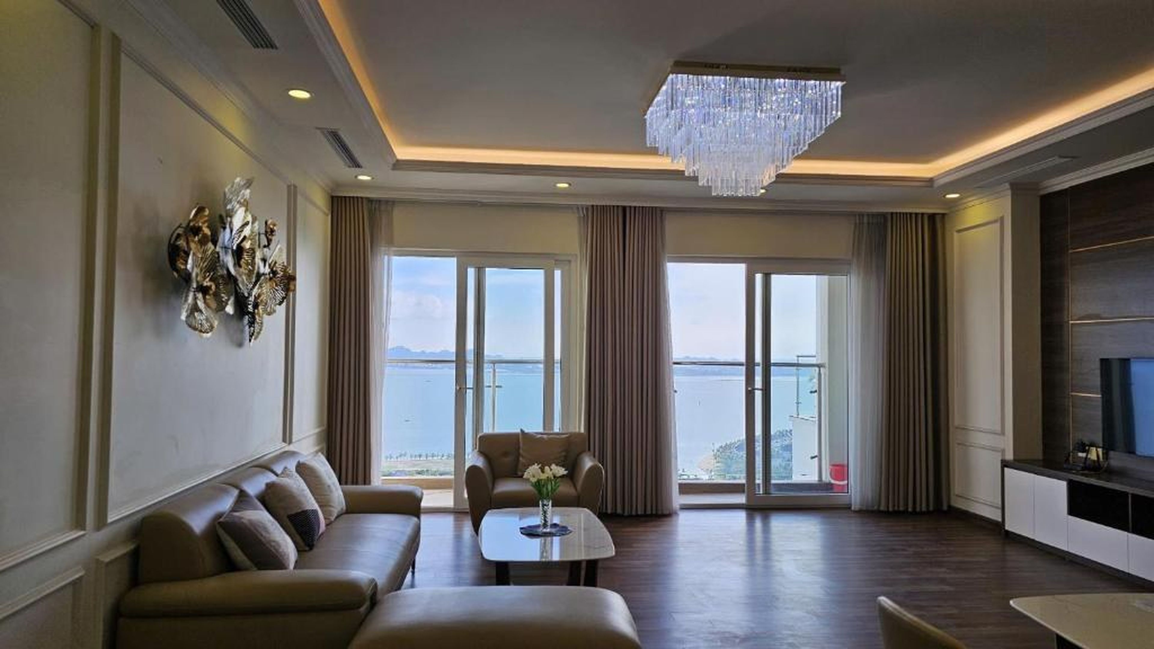 Newlife Tower- by Greenbay Premium homestay Hạ Long Bay - Hình 2