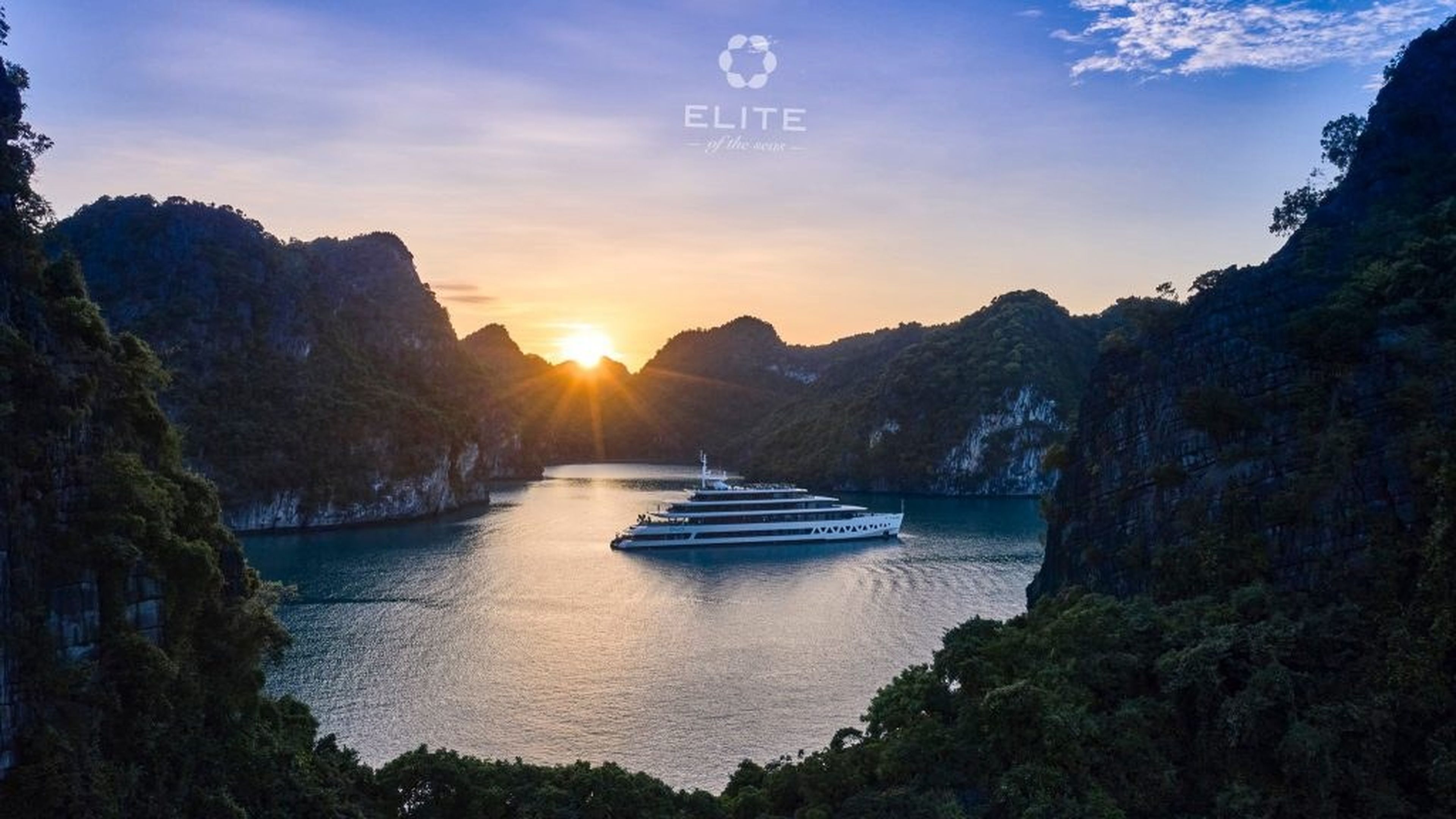 Vi vu đón Tết trên vịnh thiên đường cùng 5 du thuyền Hạ Long 5 sao - Hình 17