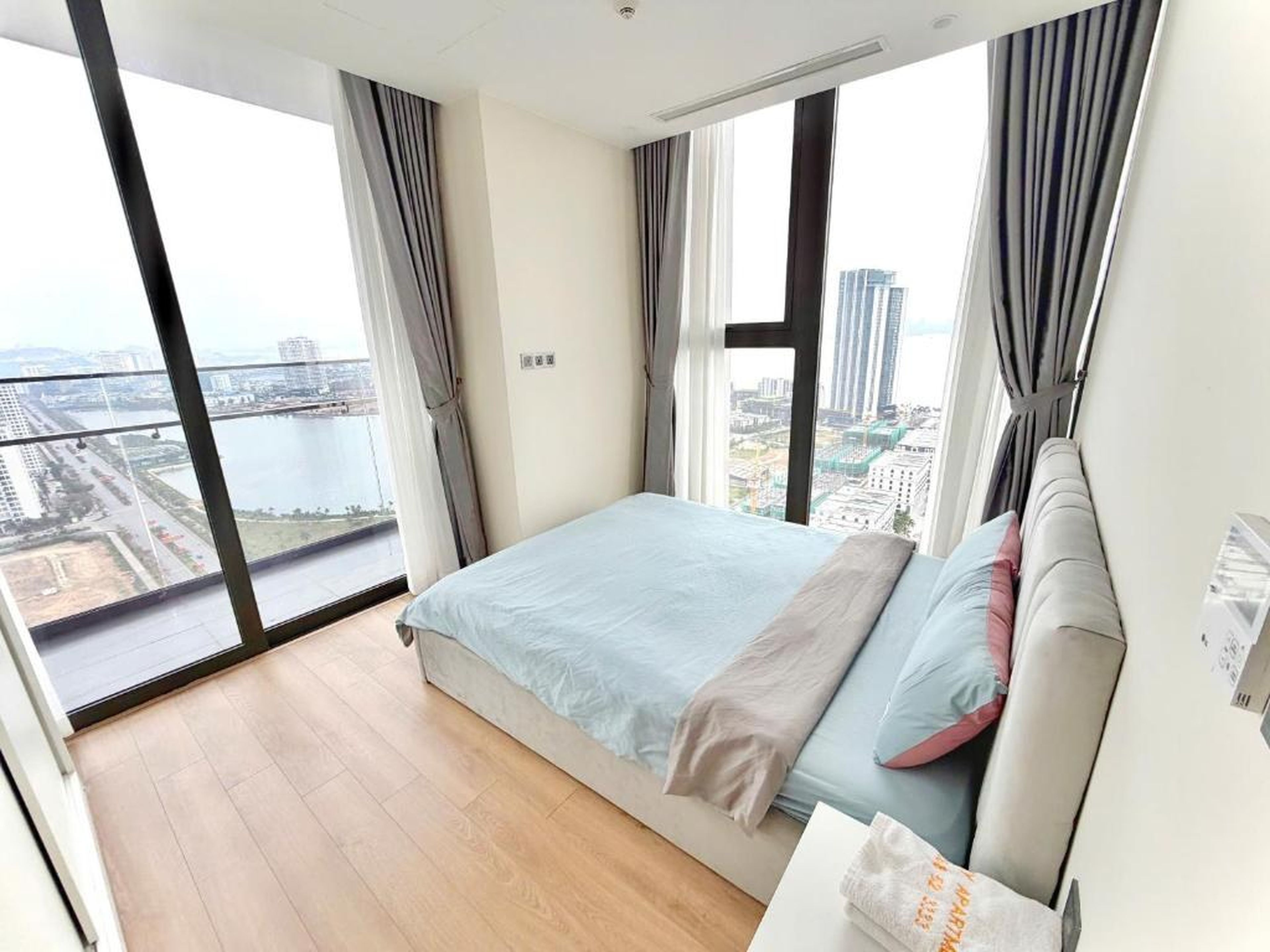 Villa Royal Lotus 5 Phòng ngủ - Căn hộ cao cấp Icon 40 - Hình 24