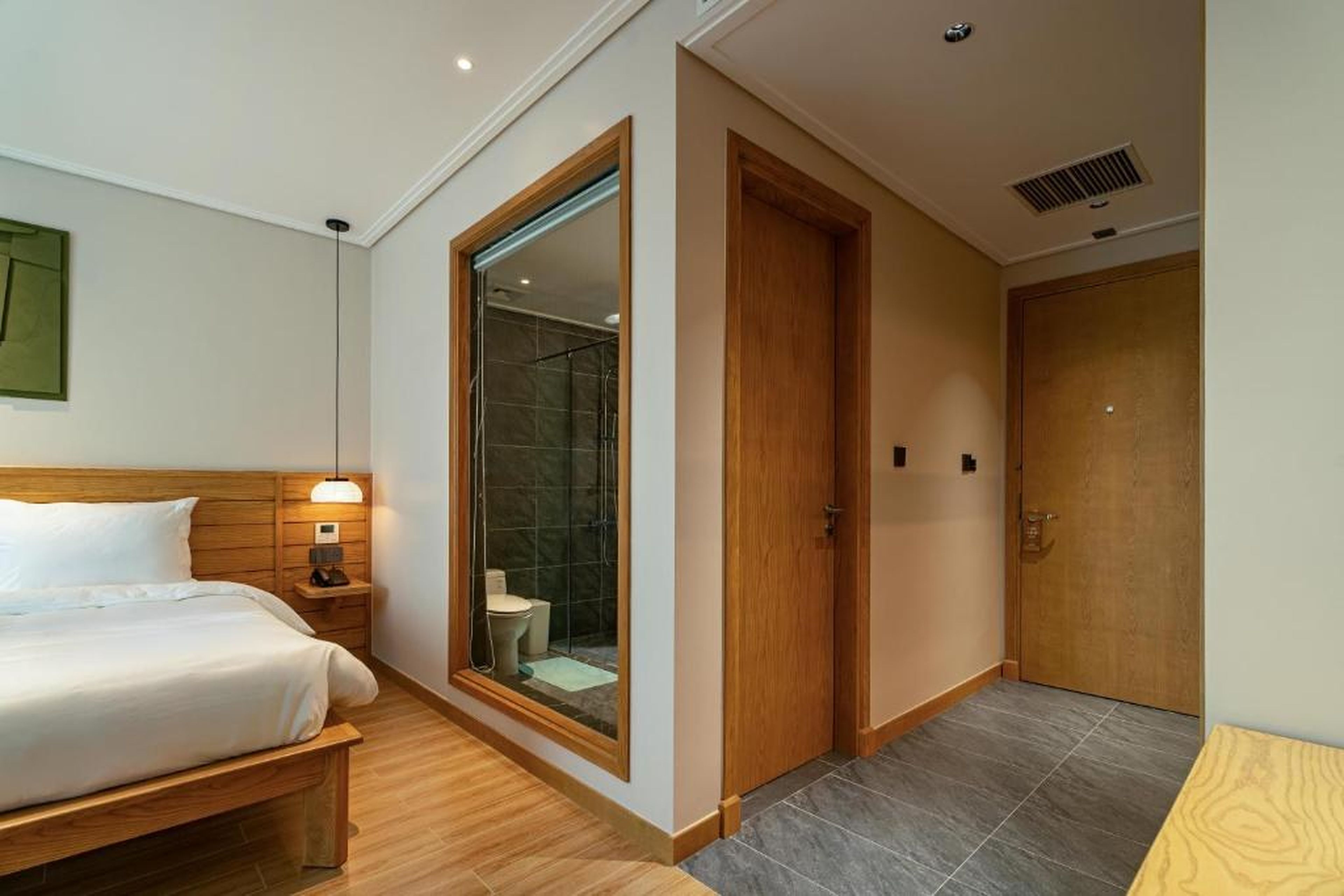 Nam Dat Hotel by D'Lecia Ha Long - Hình 5