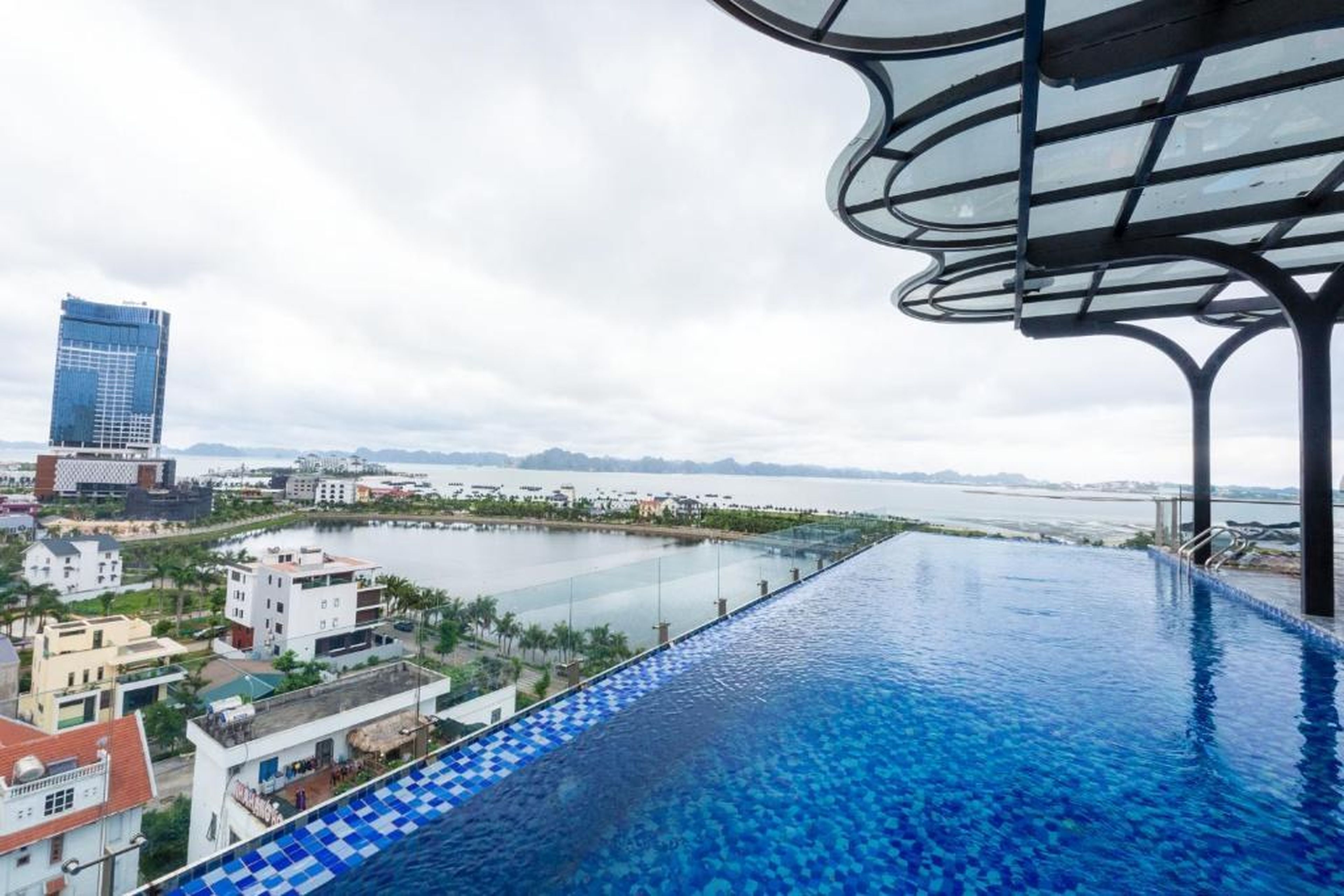 FTE Ha Long Hotel - Hình 8