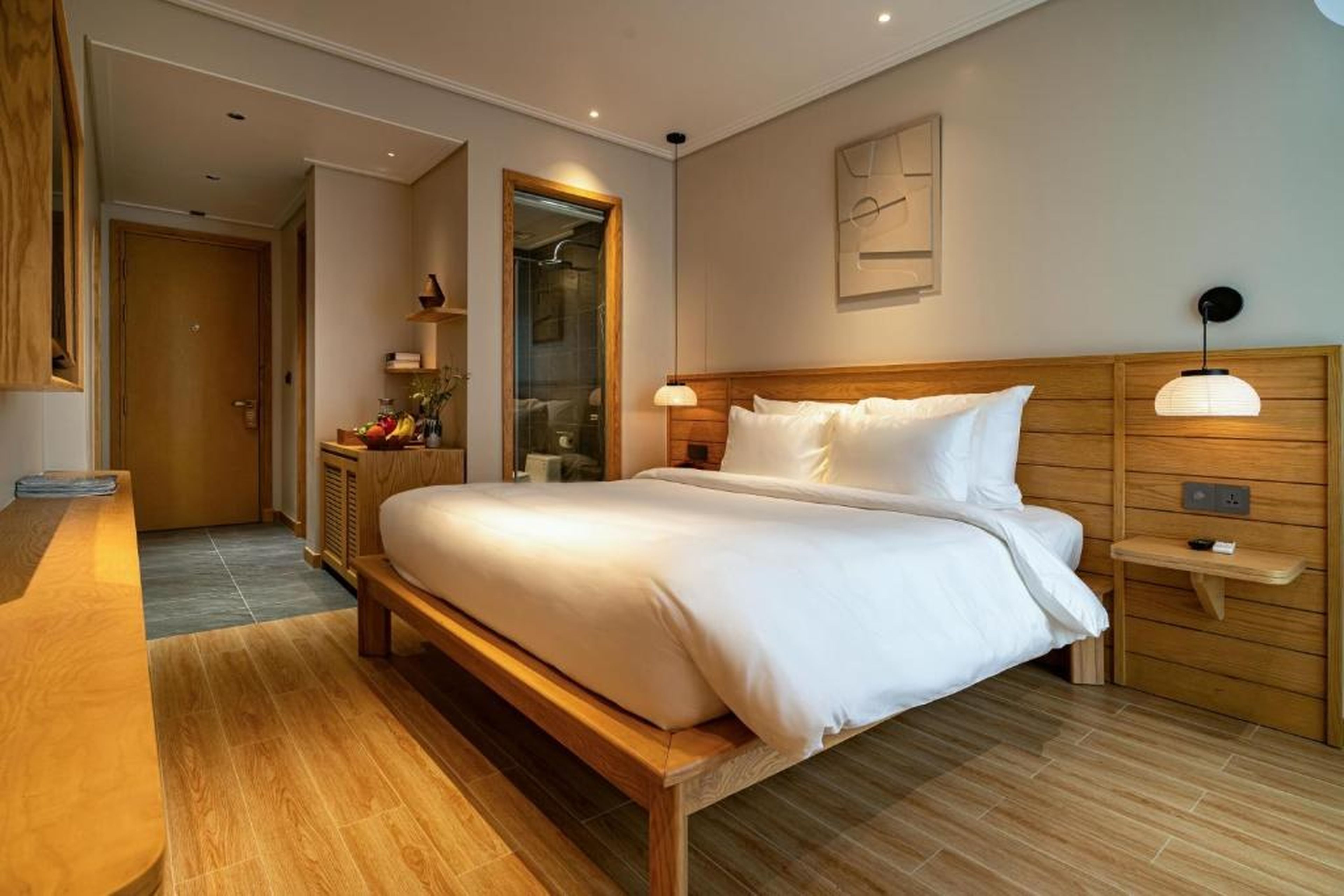 Nam Dat Hotel by D'Lecia Ha Long - Hình 12