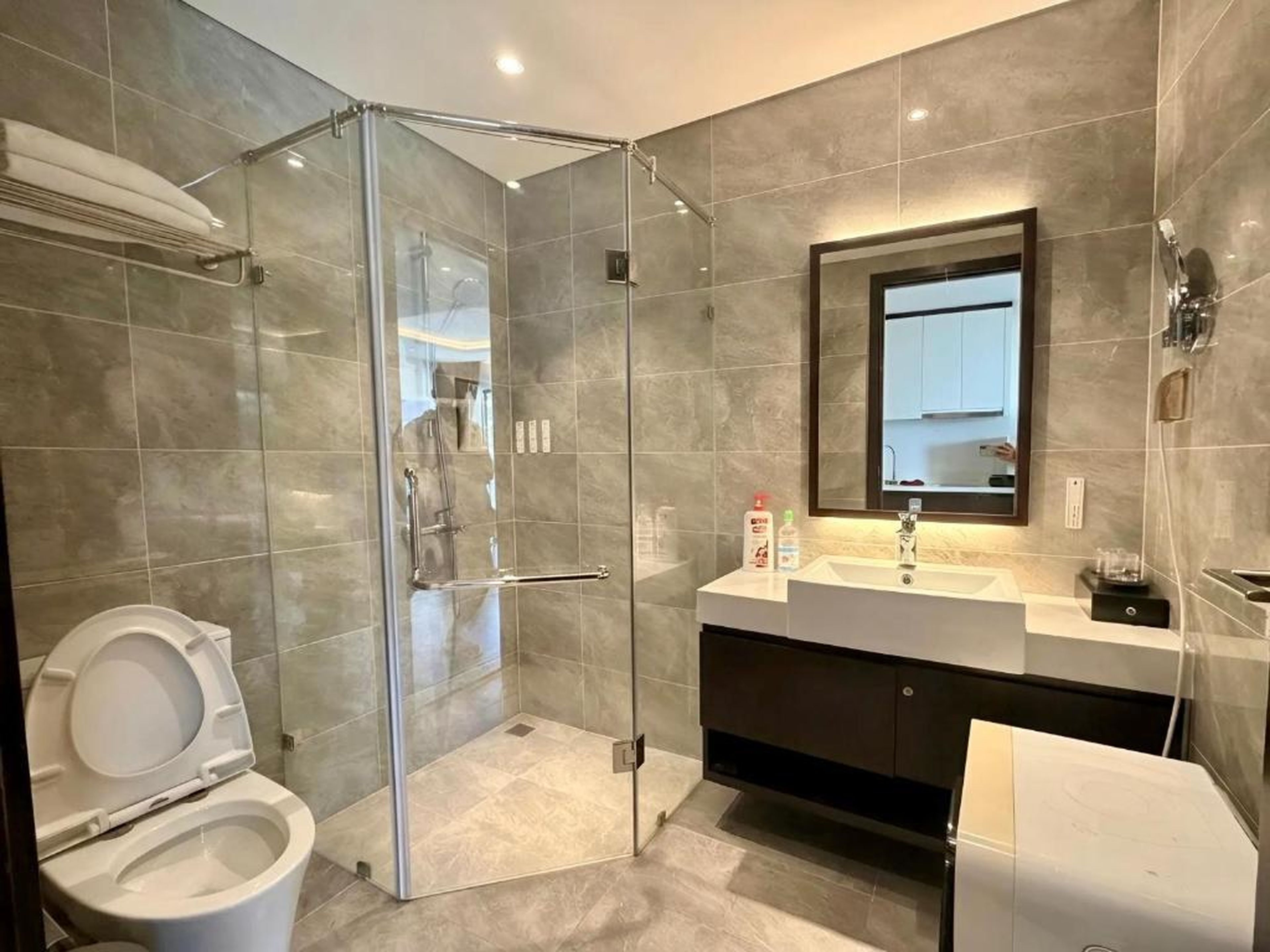Studio, 2BR Ocean View Apartment - The Sapphire Ha Long - Hình 48
