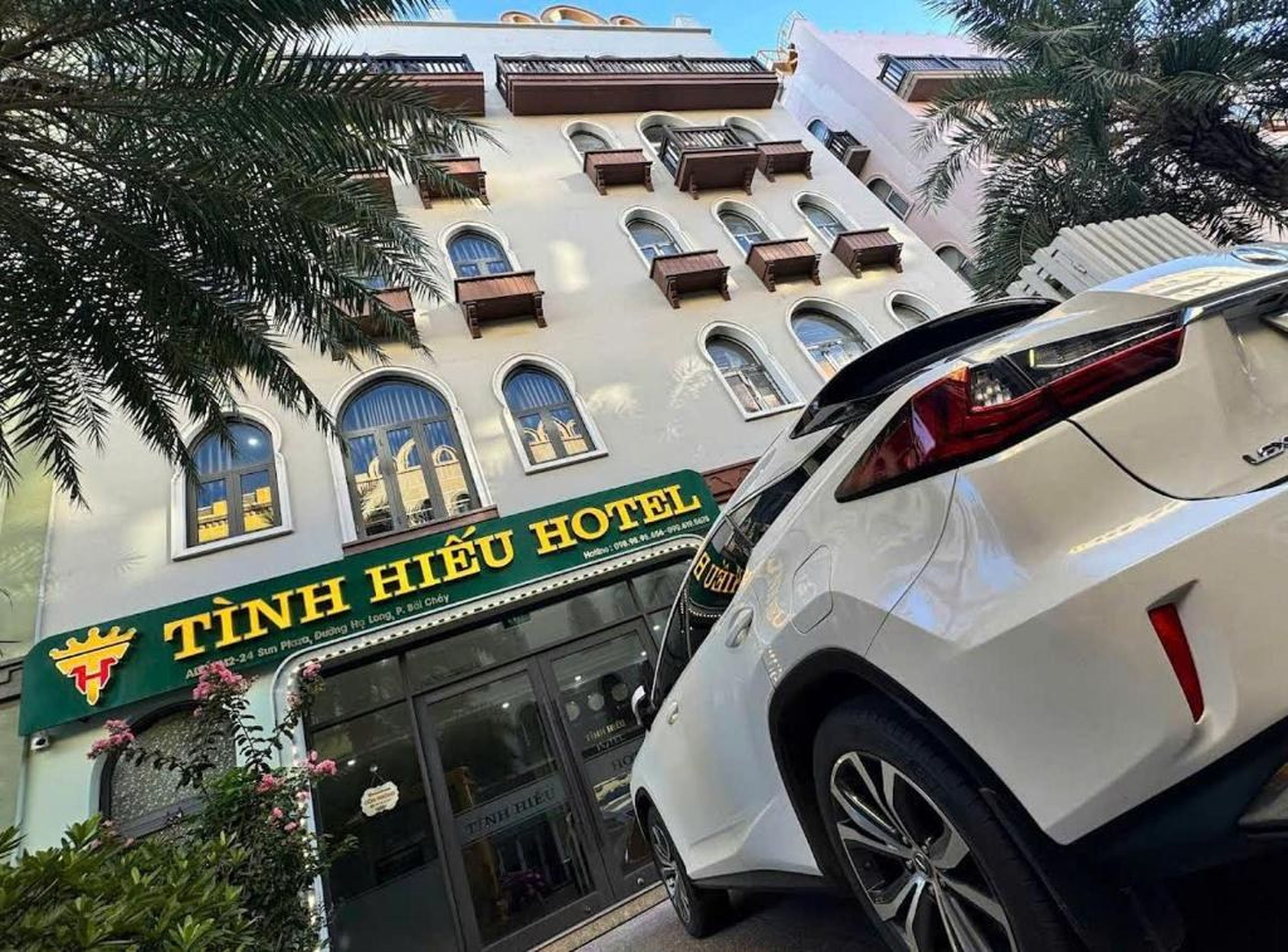 TH Hotel 7 màu - Hình 16
