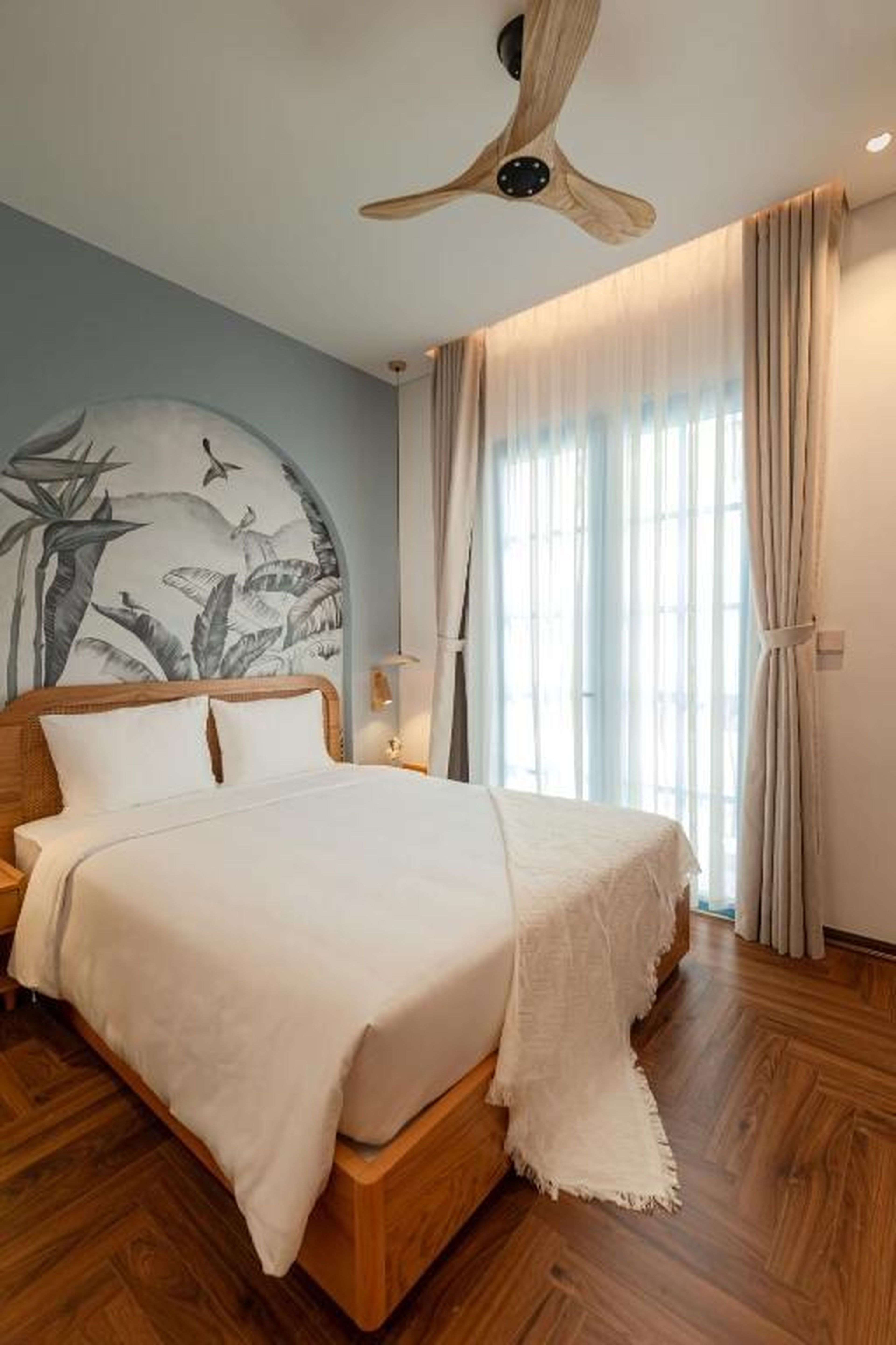 S Villa Ha Long - City Center & Near Beach - 4BR Private Villa with Pool, Jacuzzi, Sauna, Karaoke - Hình 11