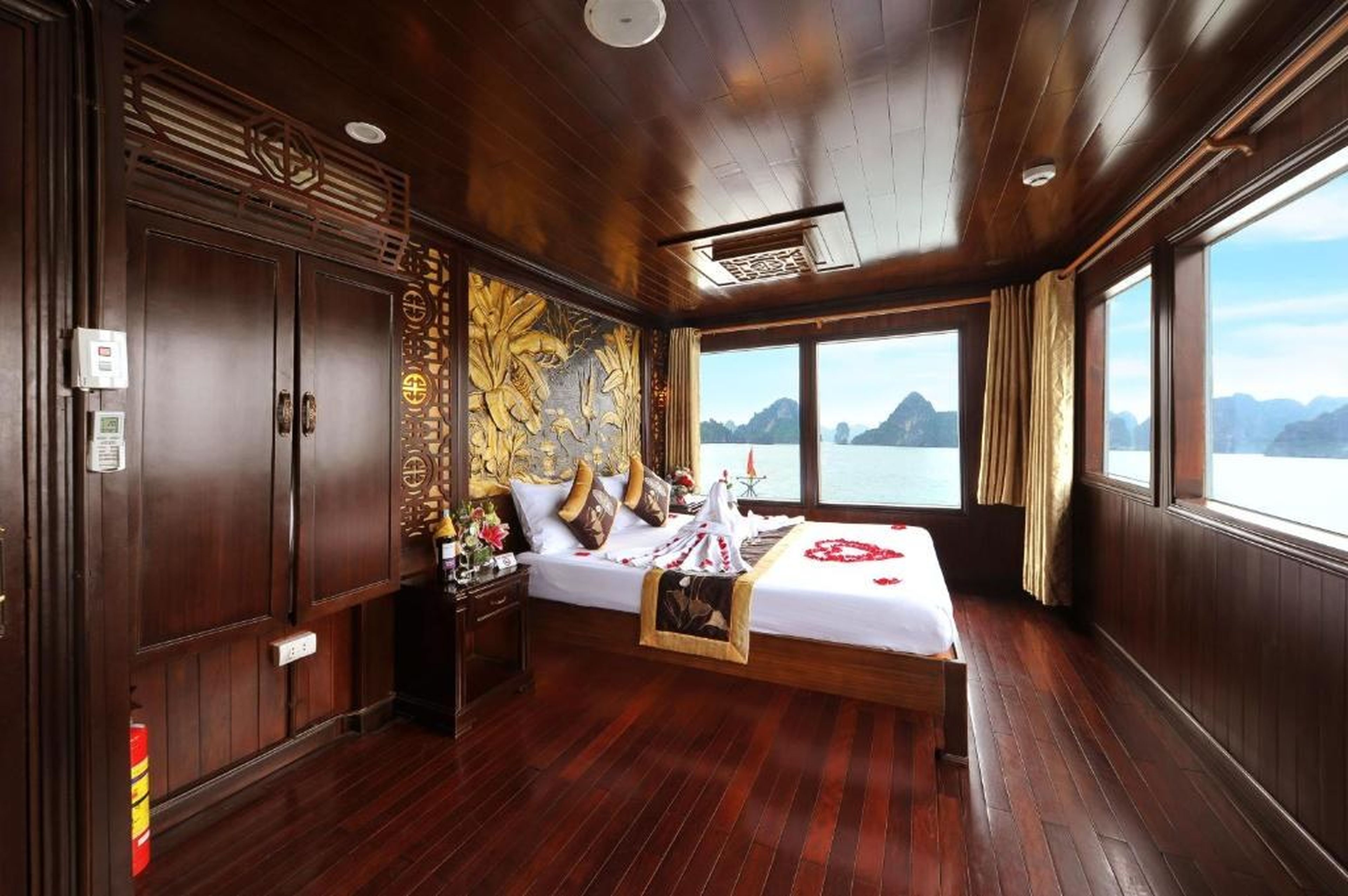 Renea Cruises Halong - Hình 8