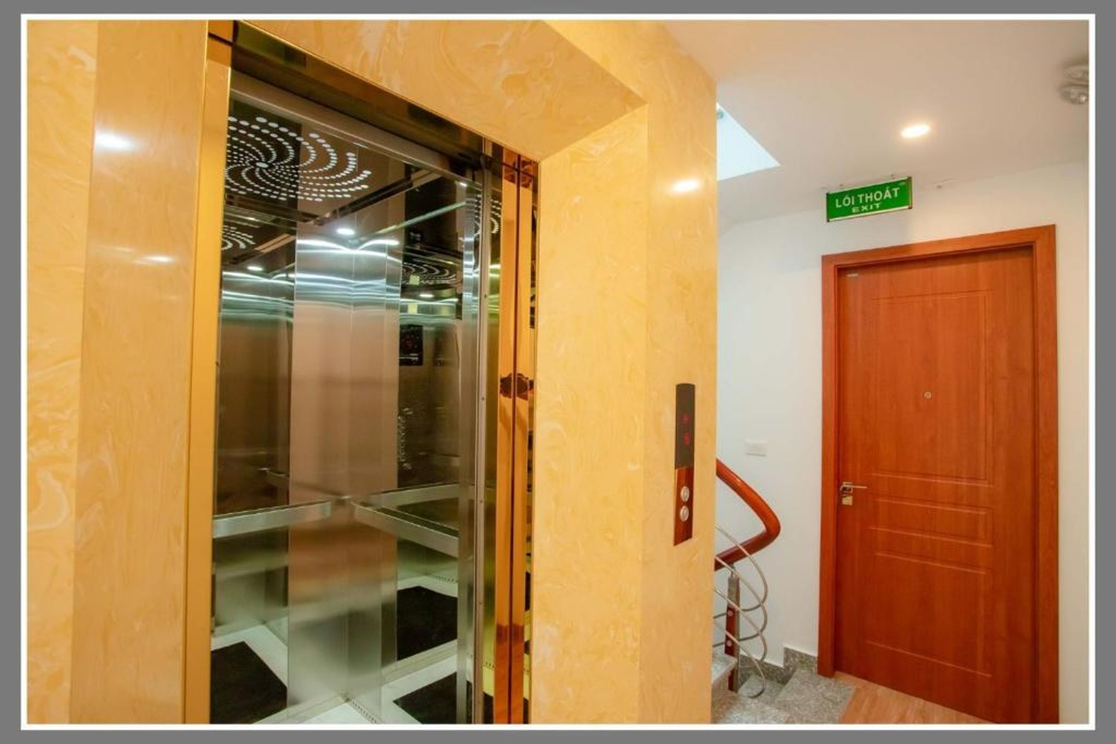 Duc Manh Hotel (Đức Mạnh Hotel) - Hình 7